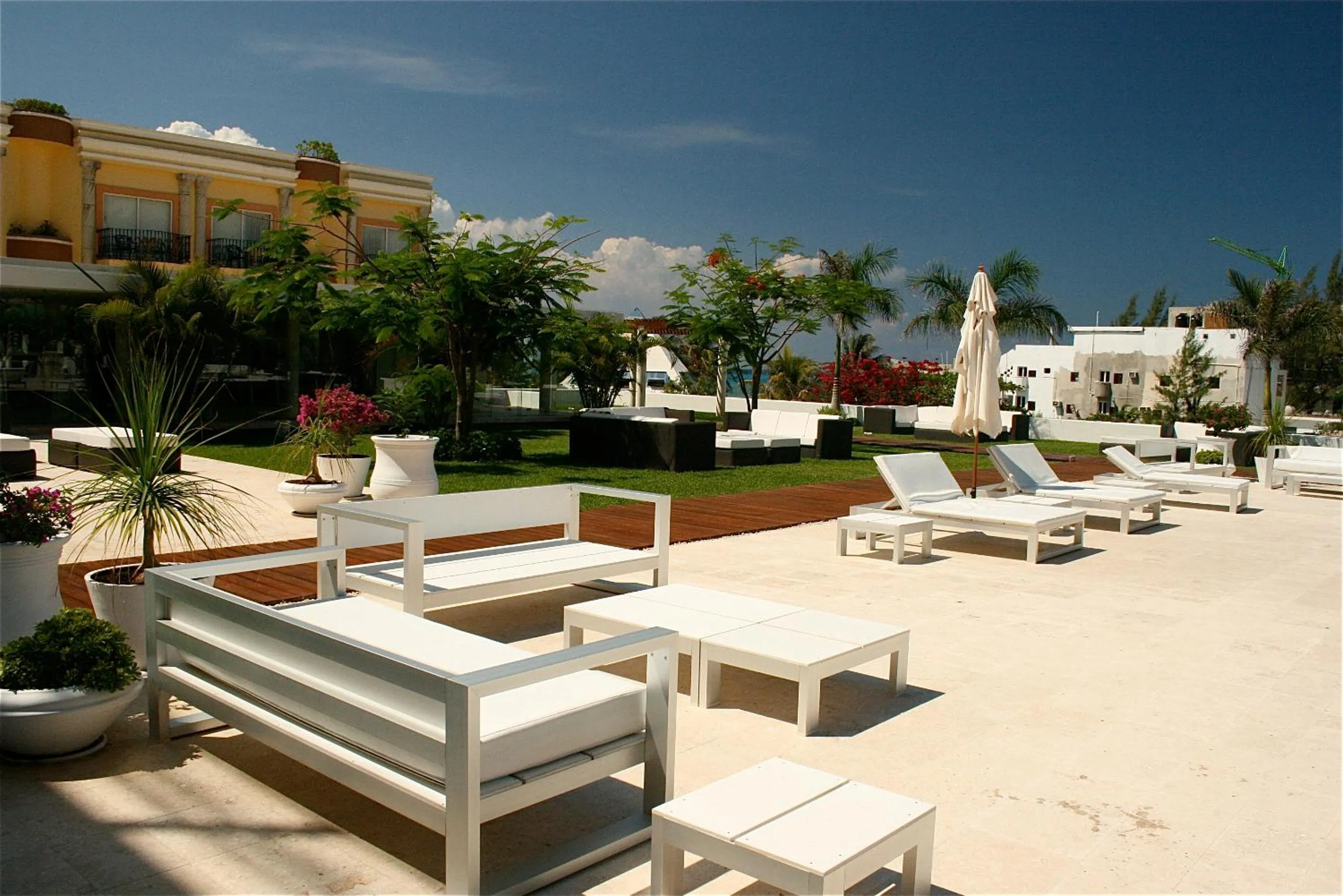 On site in Magia Beachside Apartment by BVR