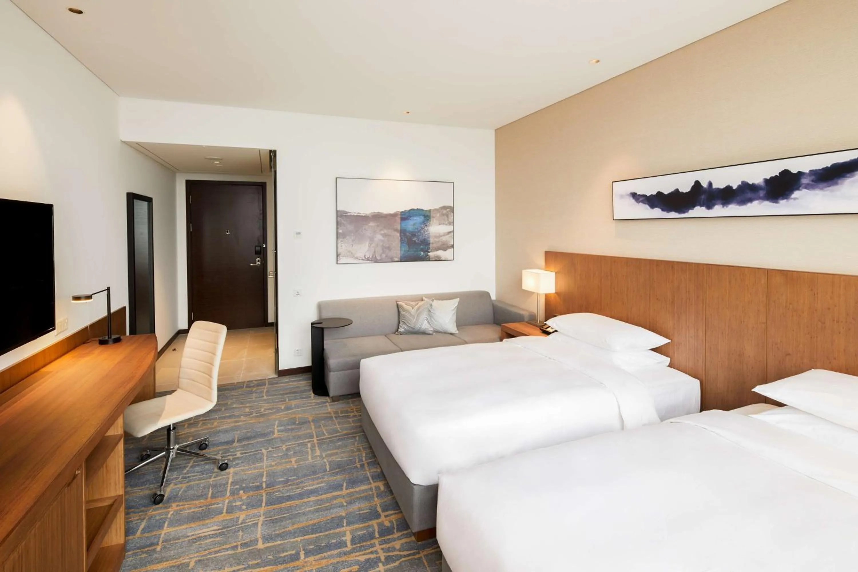 Photo of the whole room, Bed in Hyatt Place Deqing