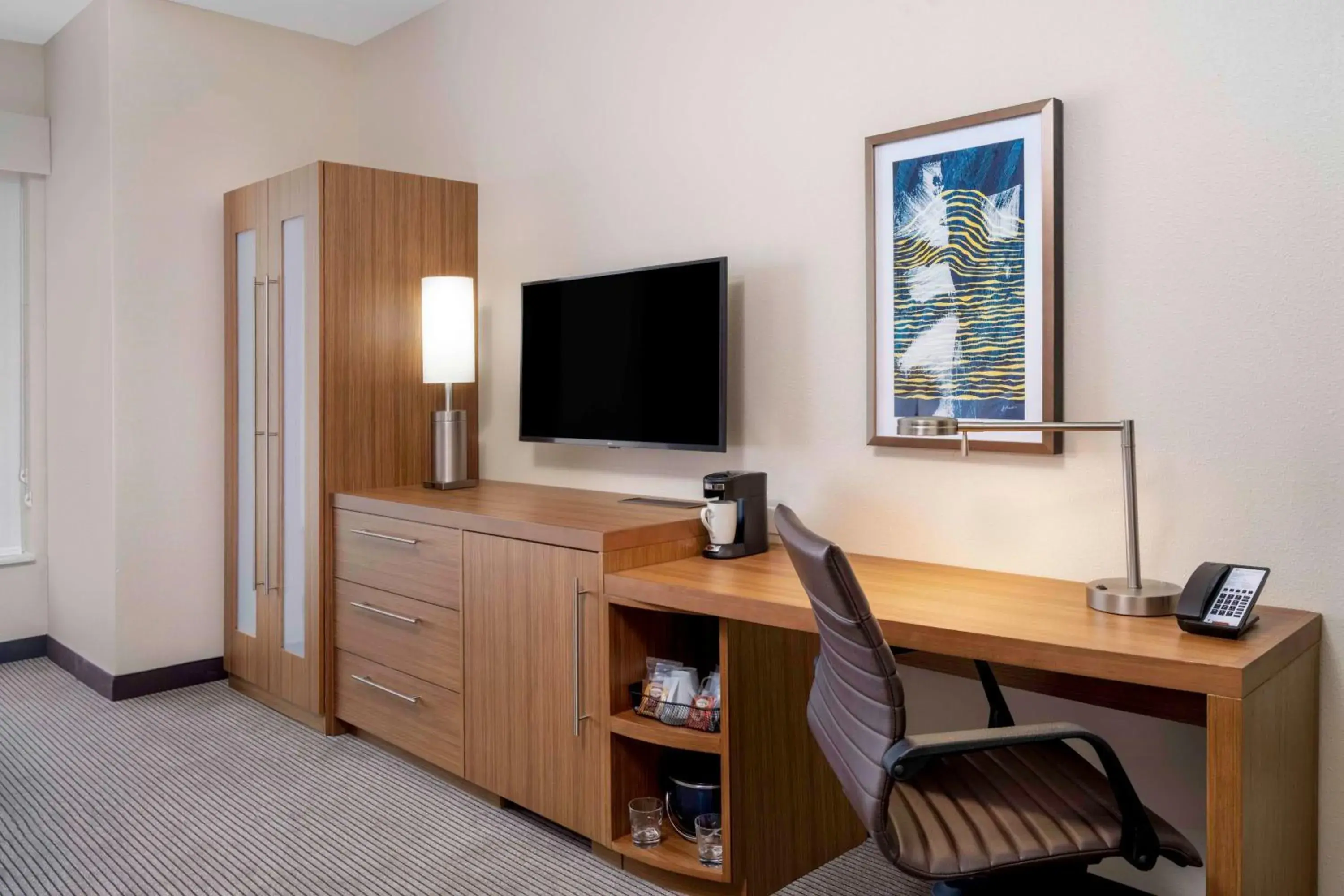 Standard King Room with Sofa Bed in Hyatt Place Fort Worth-Alliance Town Center Standard King Room with Sofa Bed in Hyatt Place Fort Worth-Alliance Town Center