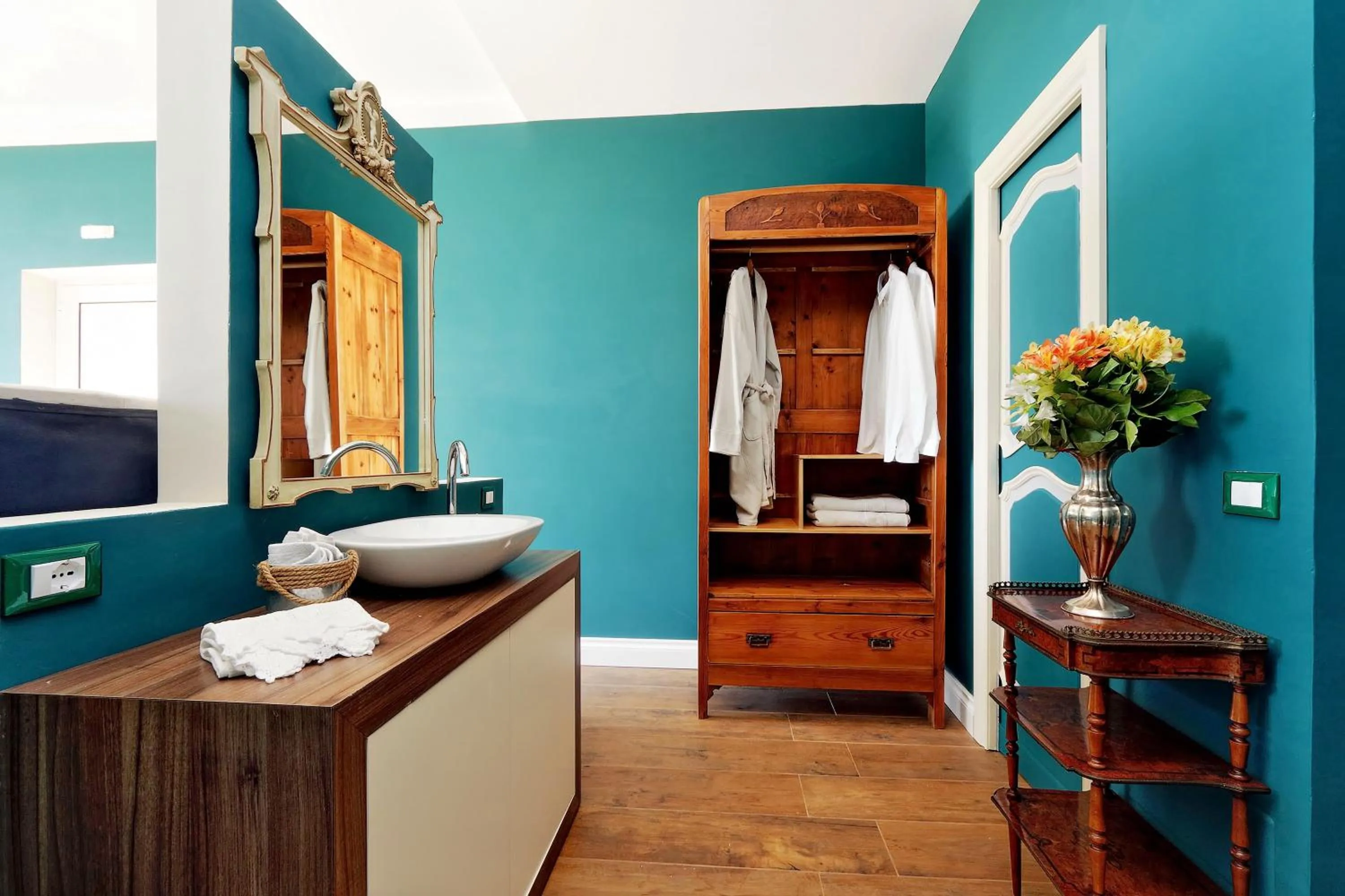 Bathroom, Bed in Tenuta Lisetta