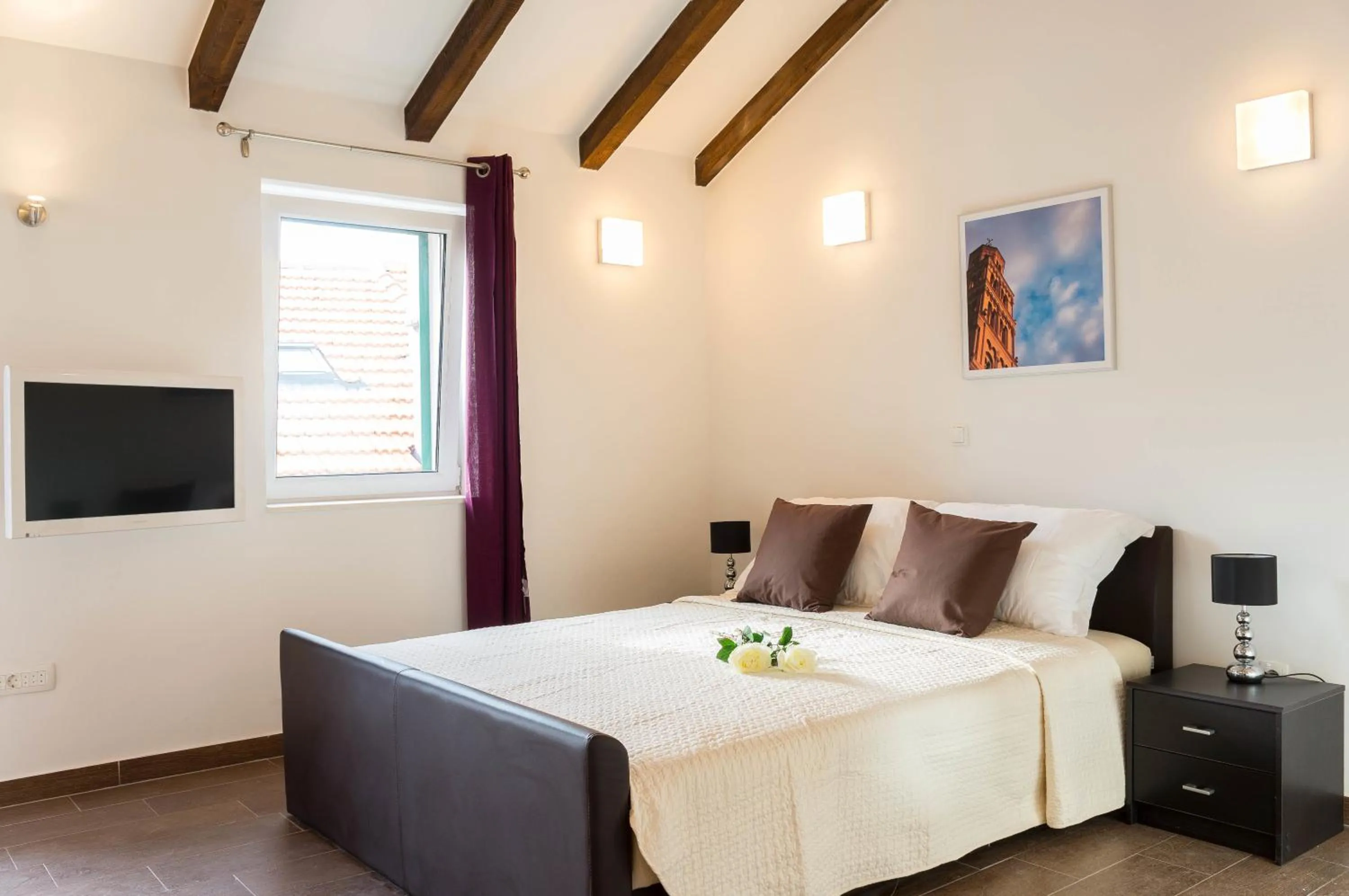 Bed in Split Allure Apartments