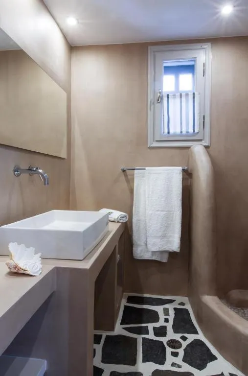 Byzantio Beach Suites & Wellness