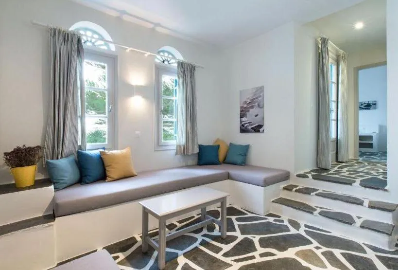Living room in Byzantio Beach Suites & Wellness
