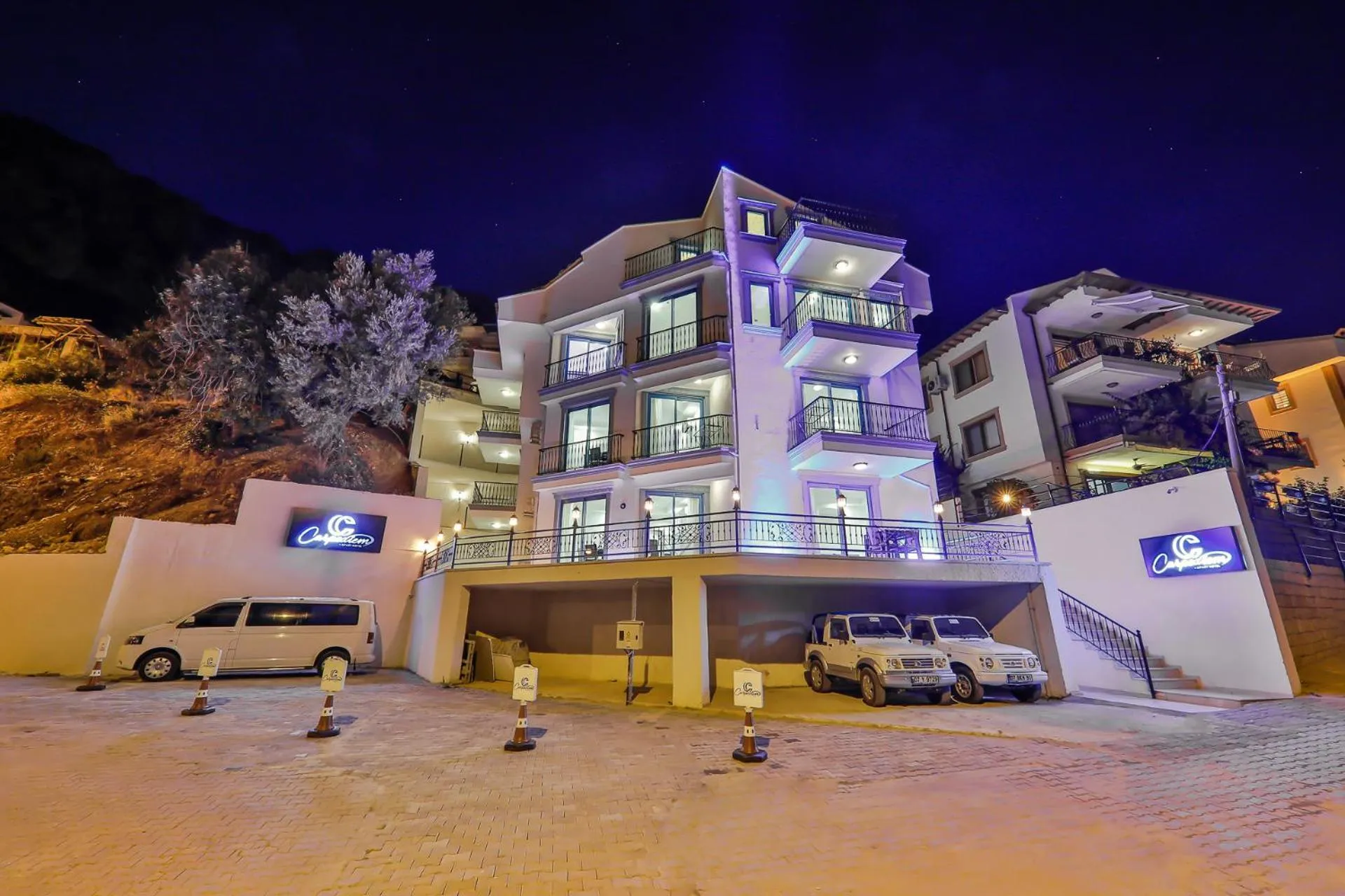 Property building in Carpediem Apart