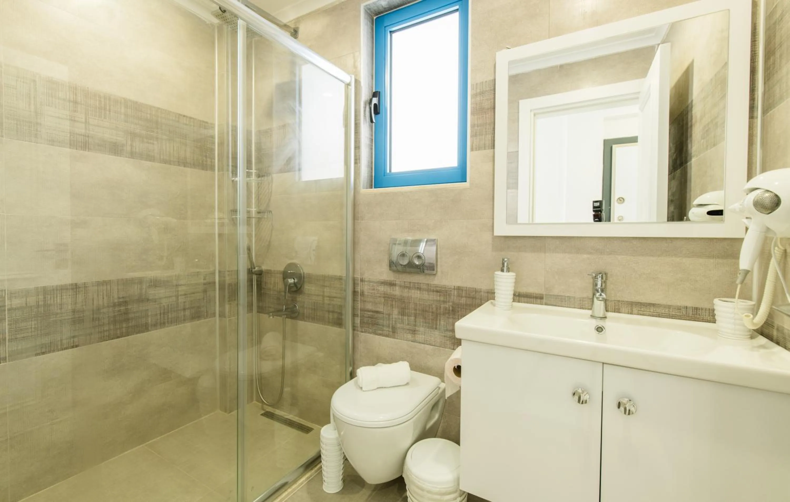 Shower in Carpediem Apart