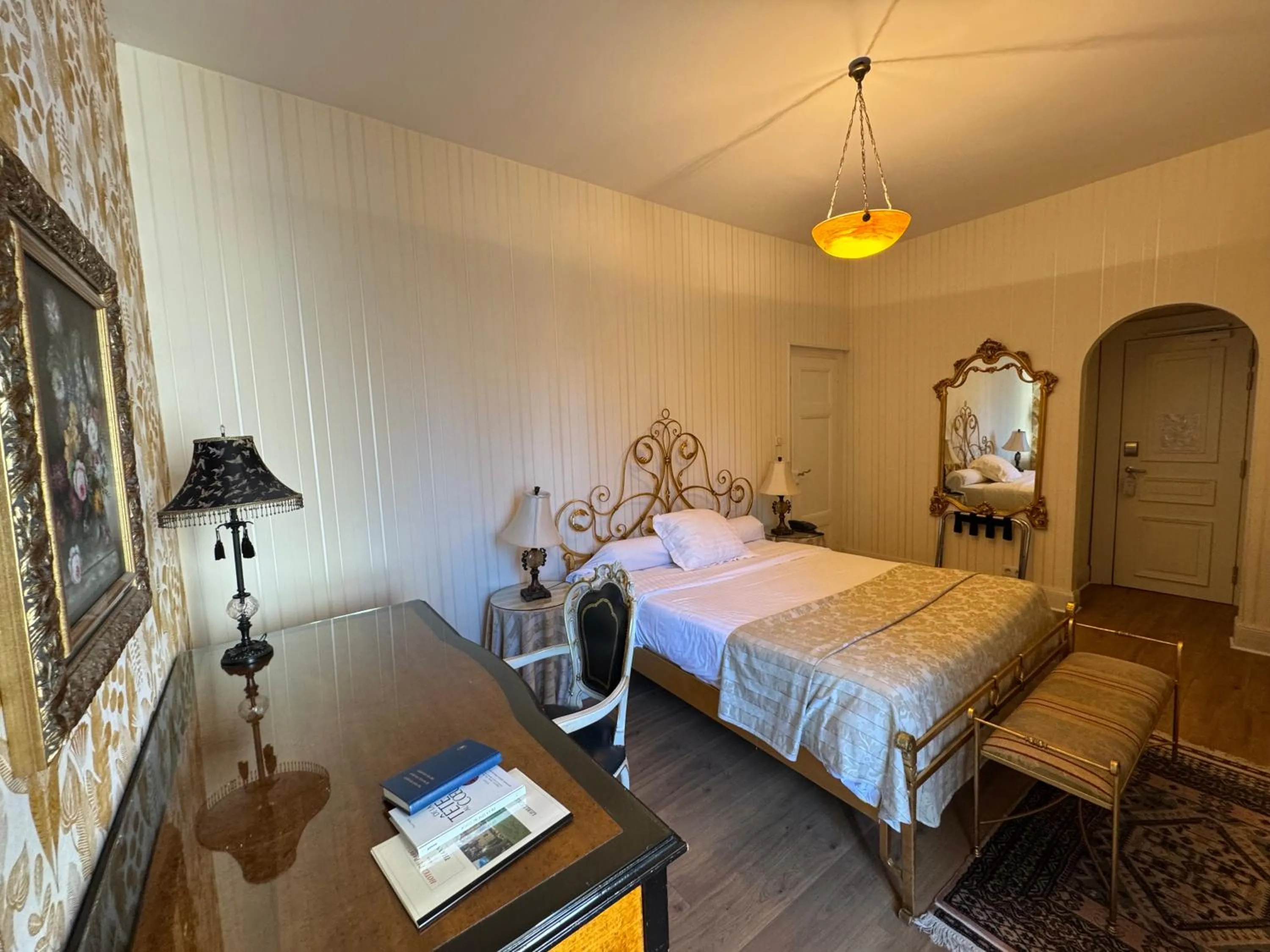 Bed in Hotel Restaurant Du Parc