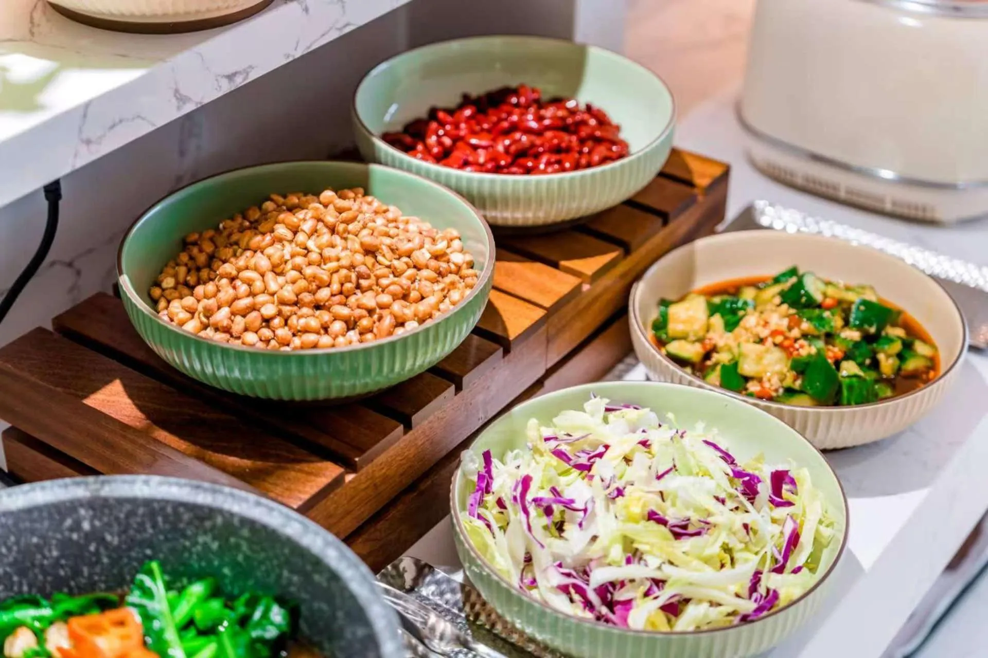 Restaurant/places to eat in WAIFIDEN Guangzhou Grand View Golden Palace Apartment