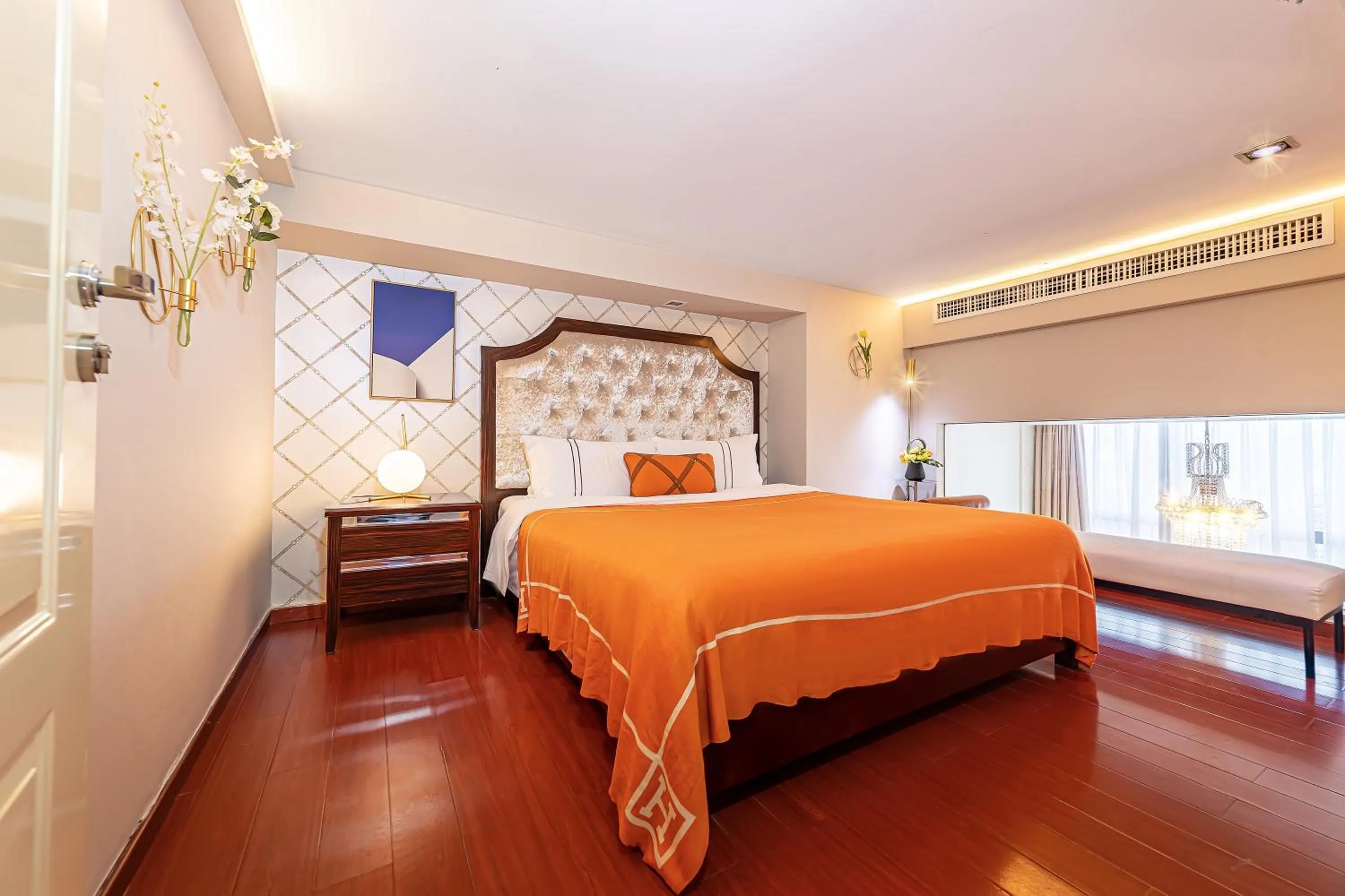 Bedroom, Bed in WAIFIDEN Guangzhou Grand View Golden Palace Apartment