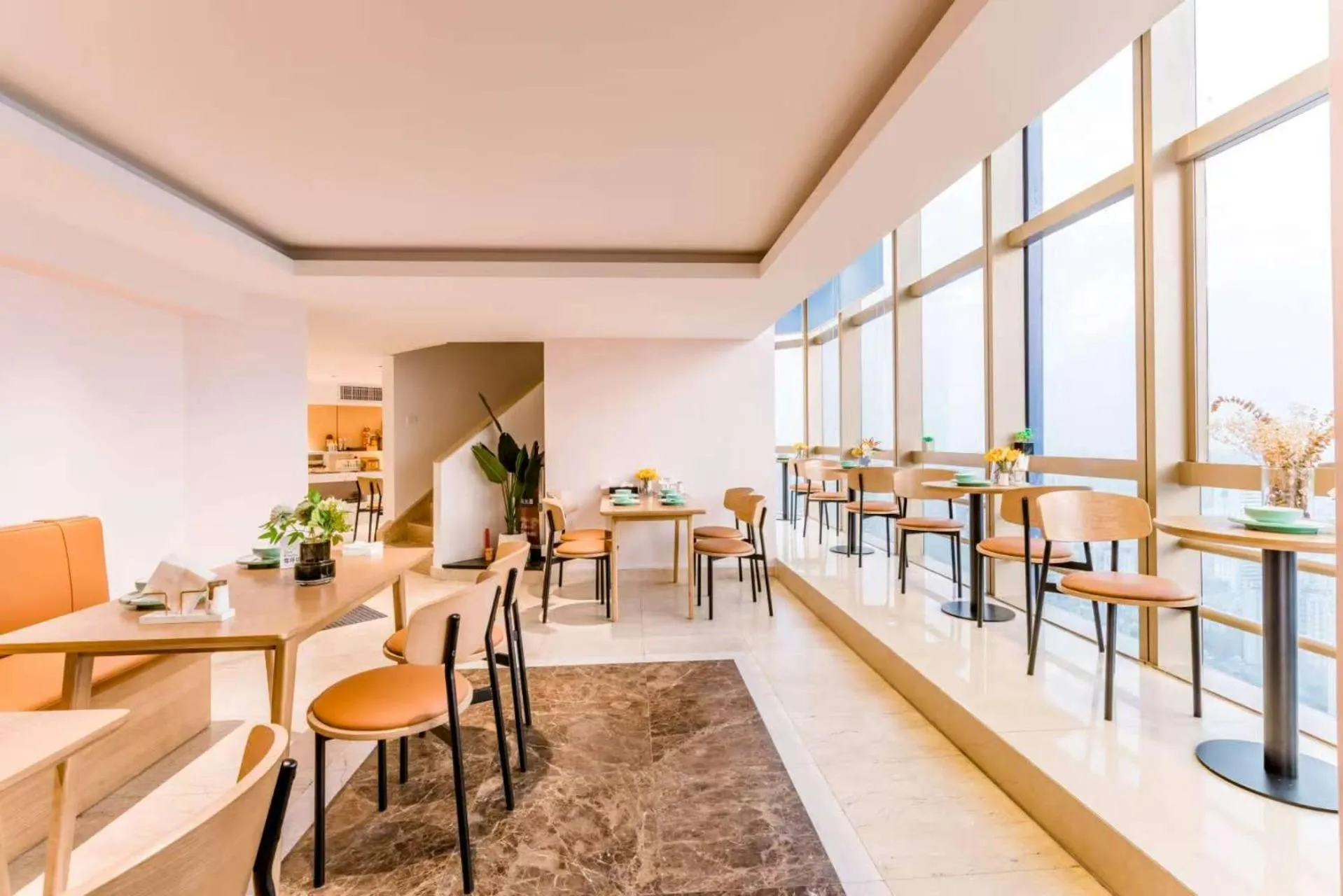 Restaurant/places to eat in WAIFIDEN Guangzhou Grand View Golden Palace Apartment