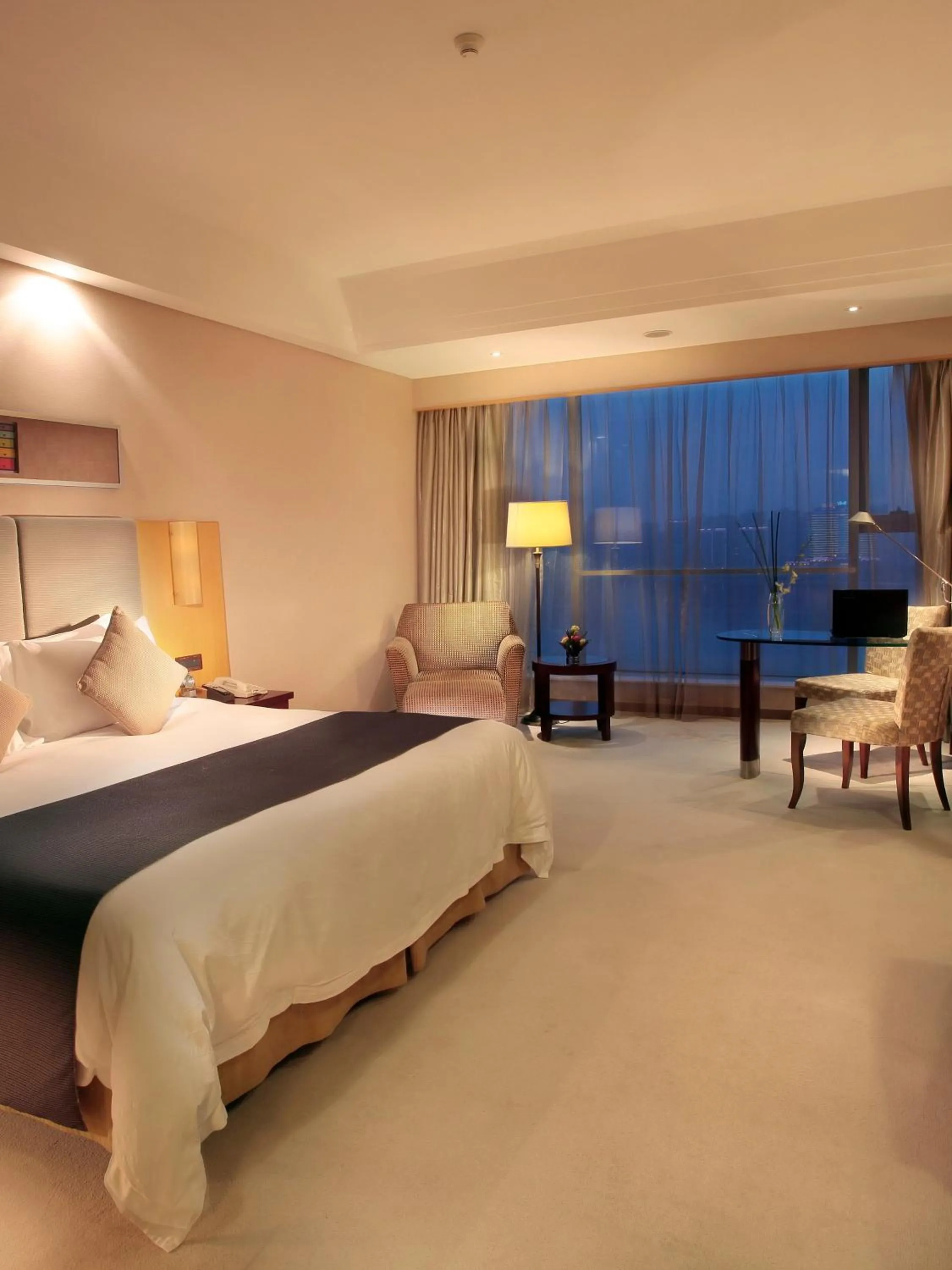 Bedroom, Bed in KB Hotel Qingyuan