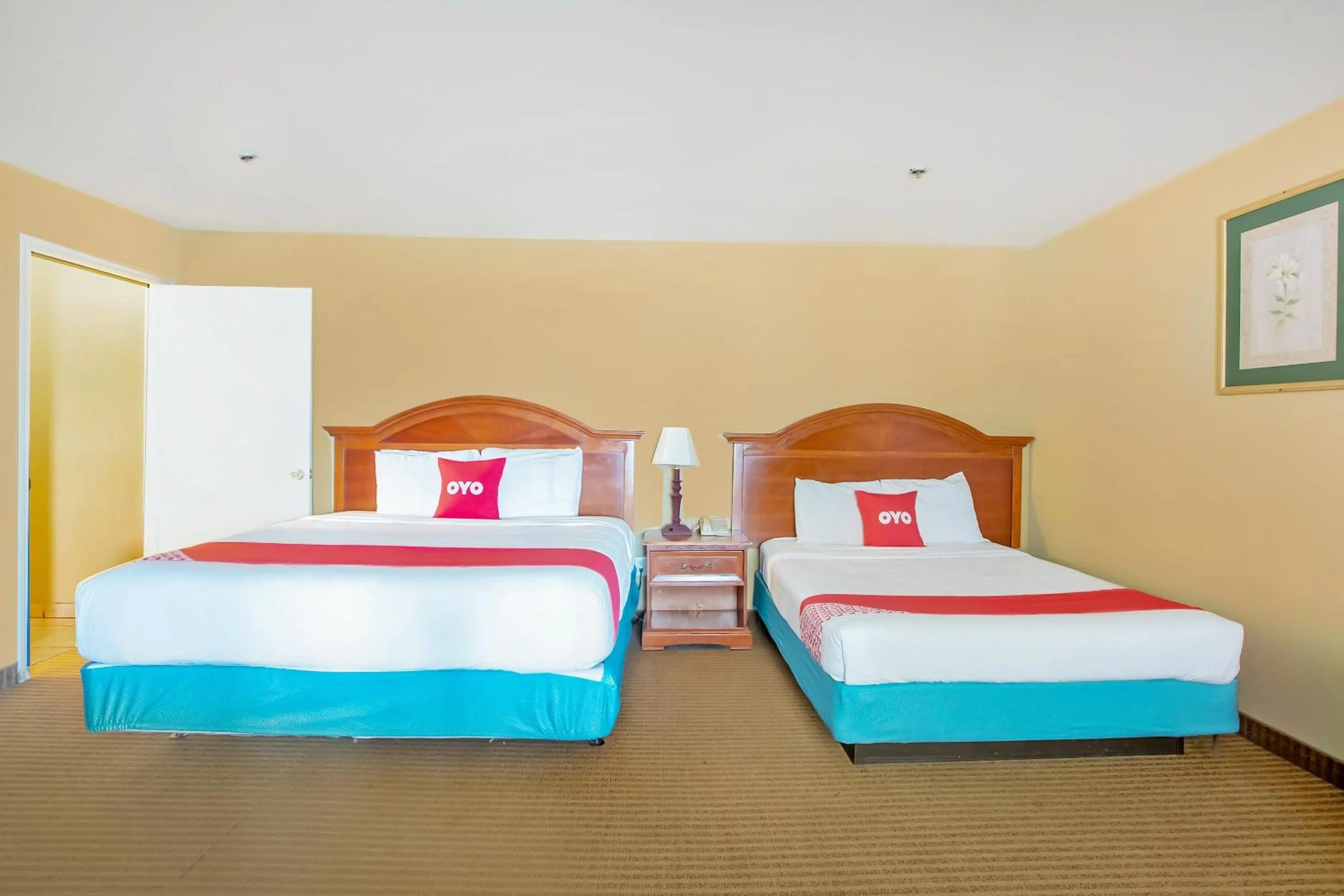 Bedroom in Rodeway Inn