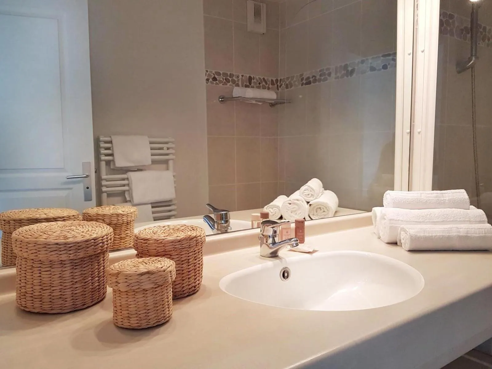 One-Bedroom Apartment (4-6 Adults) - city view in Résidence Goélia Le Domaine des Glénan