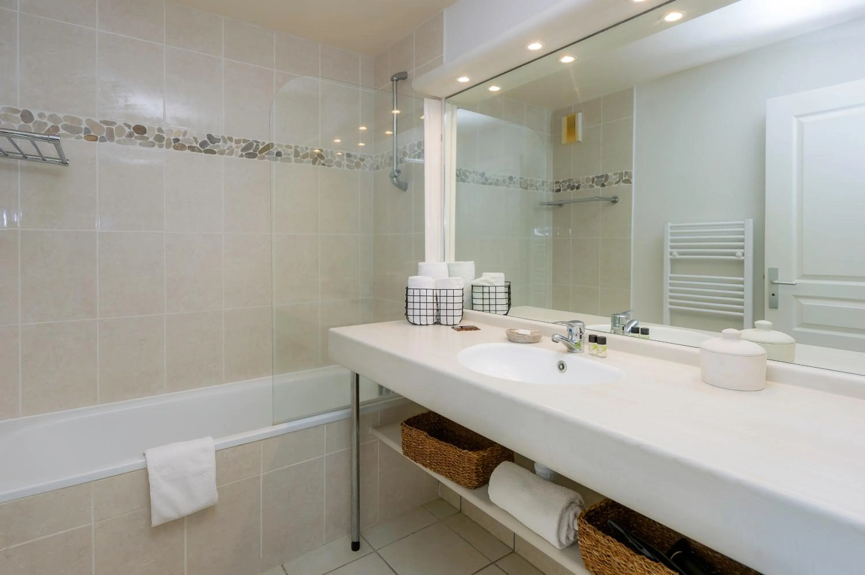 Bathroom in Résidence Goélia Le Domaine des Glénan