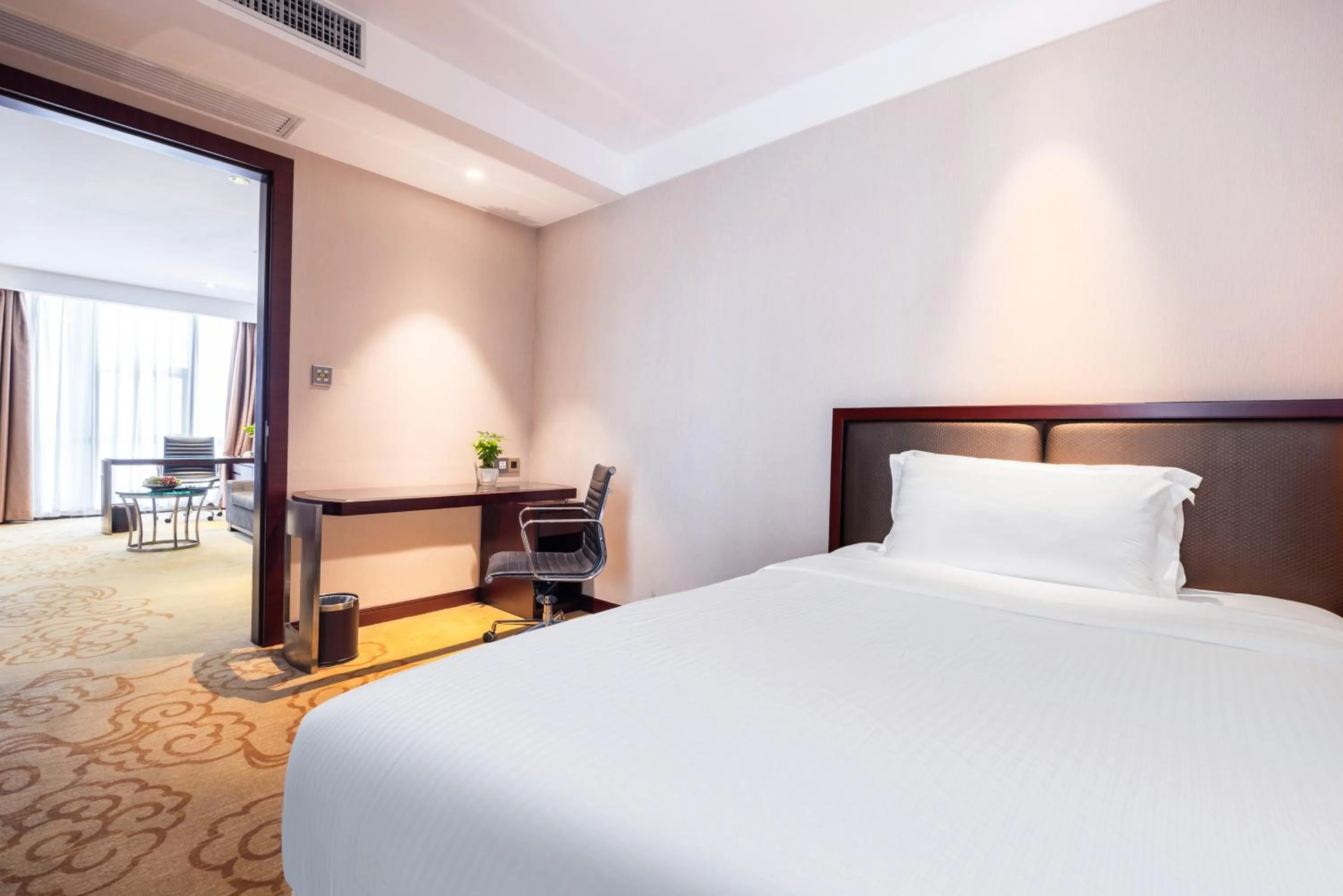 Shenzhen Avant-Garde Hotel