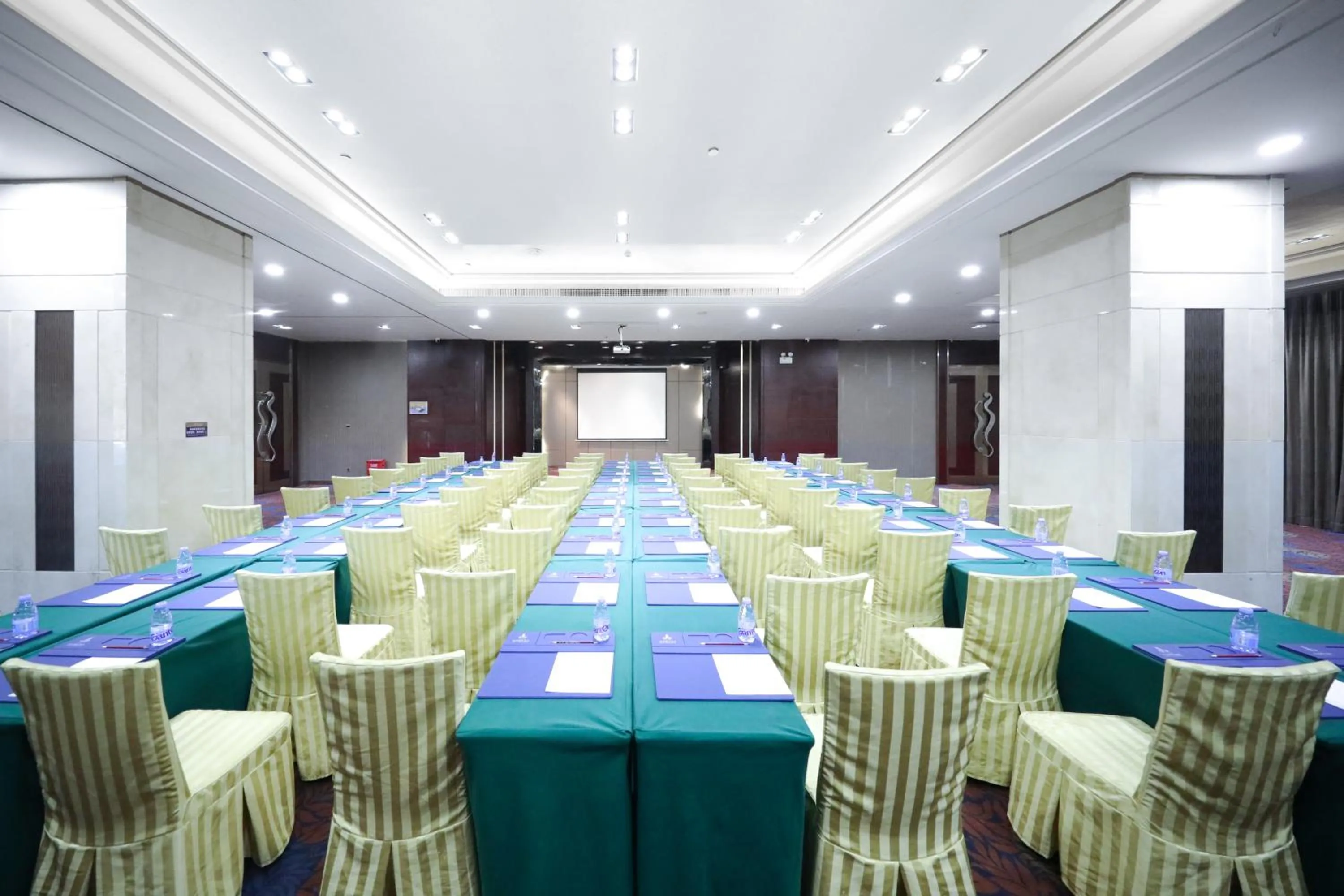 Shenzhen Avant-Garde Hotel