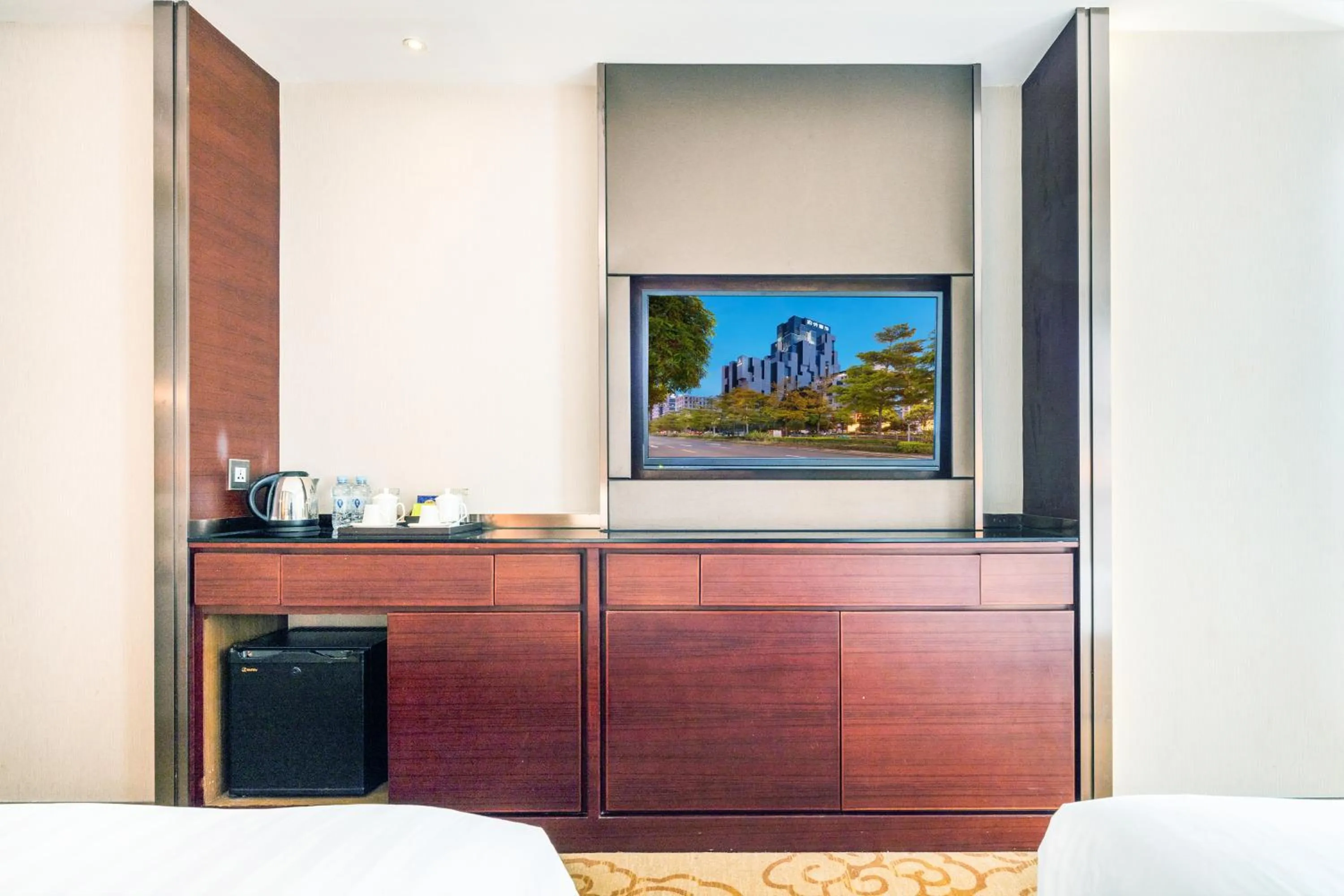 Shenzhen Avant-Garde Hotel