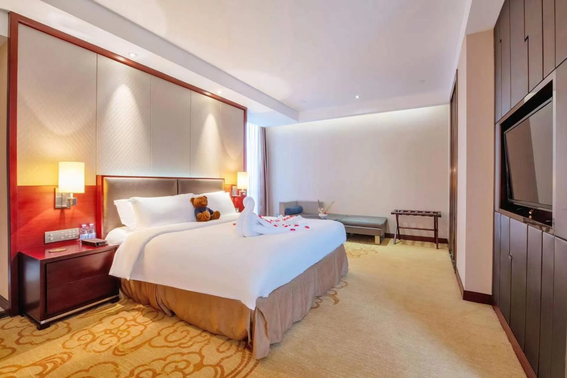 Shenzhen Avant-Garde Hotel