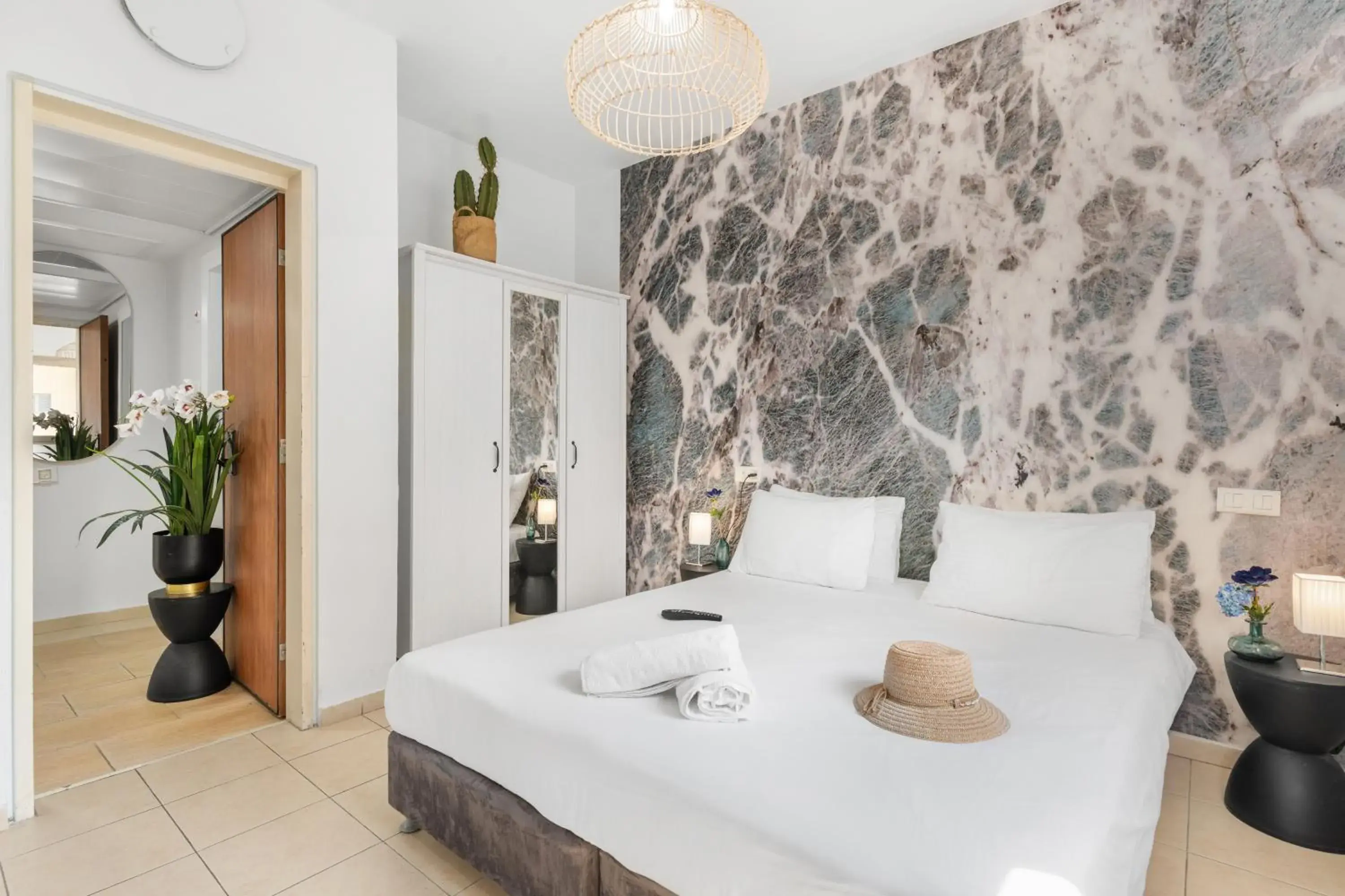 One-Bedroom Apartment with Balcony in Almogim Suites Eilat Hotel One-Bedroom Apartment with Balcony in Almogim Suites Eilat Hotel