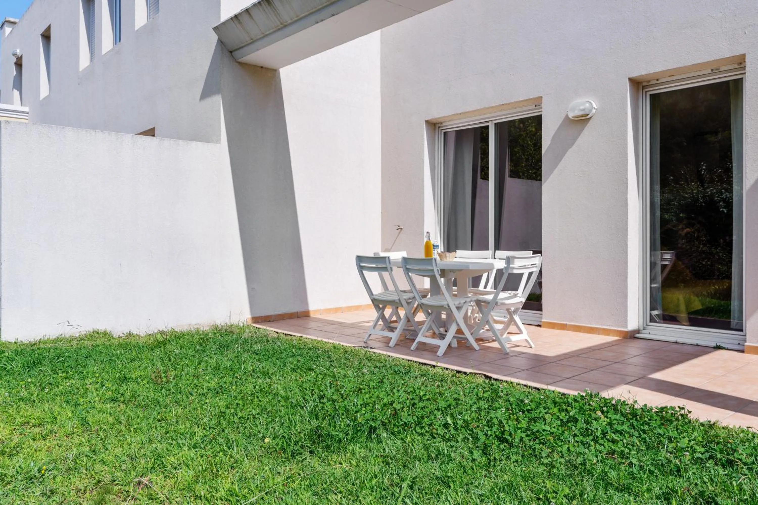 Balcony/Terrace in Comfort Aparthotel Six-Fours