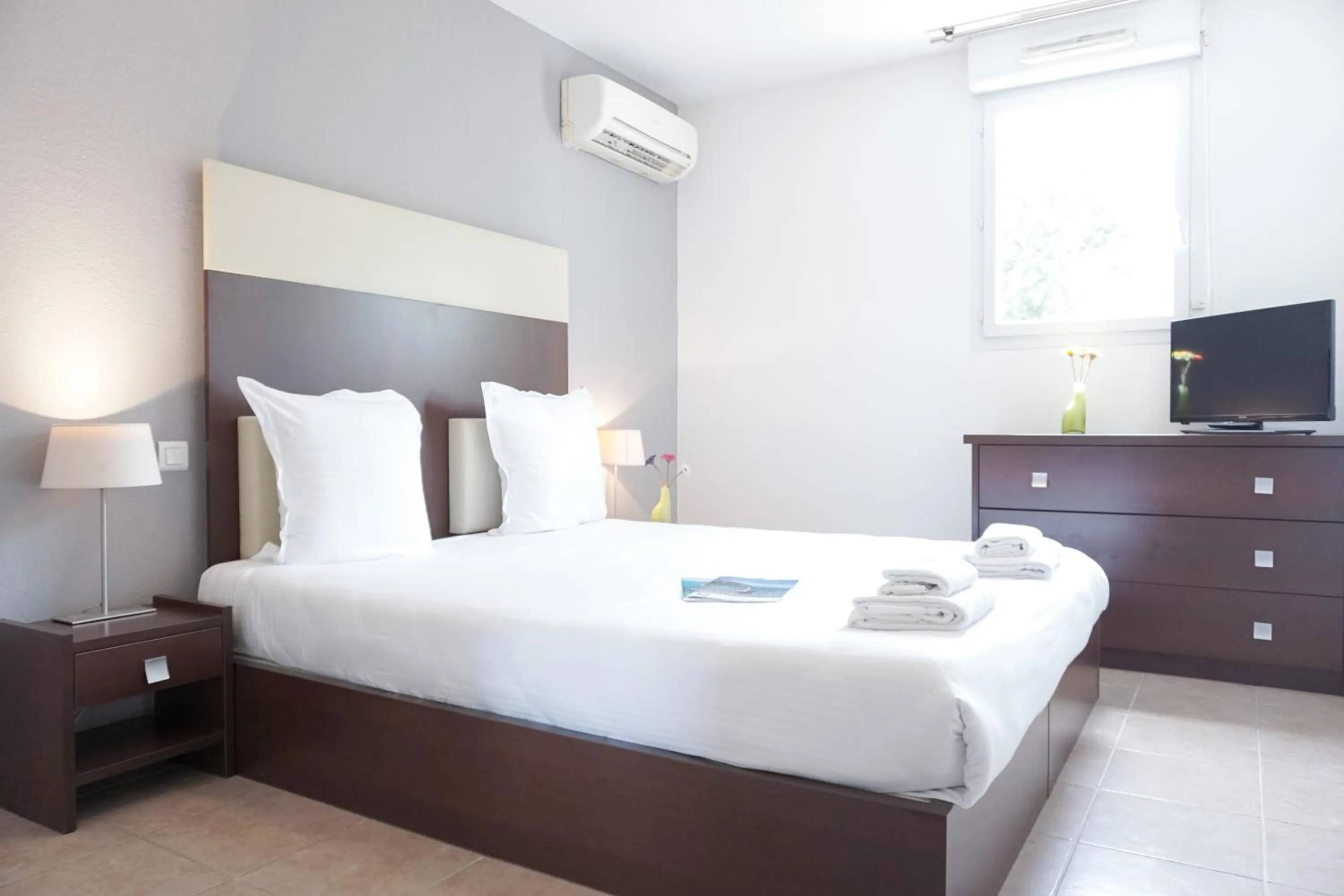 Bed in Comfort Aparthotel Six-Fours