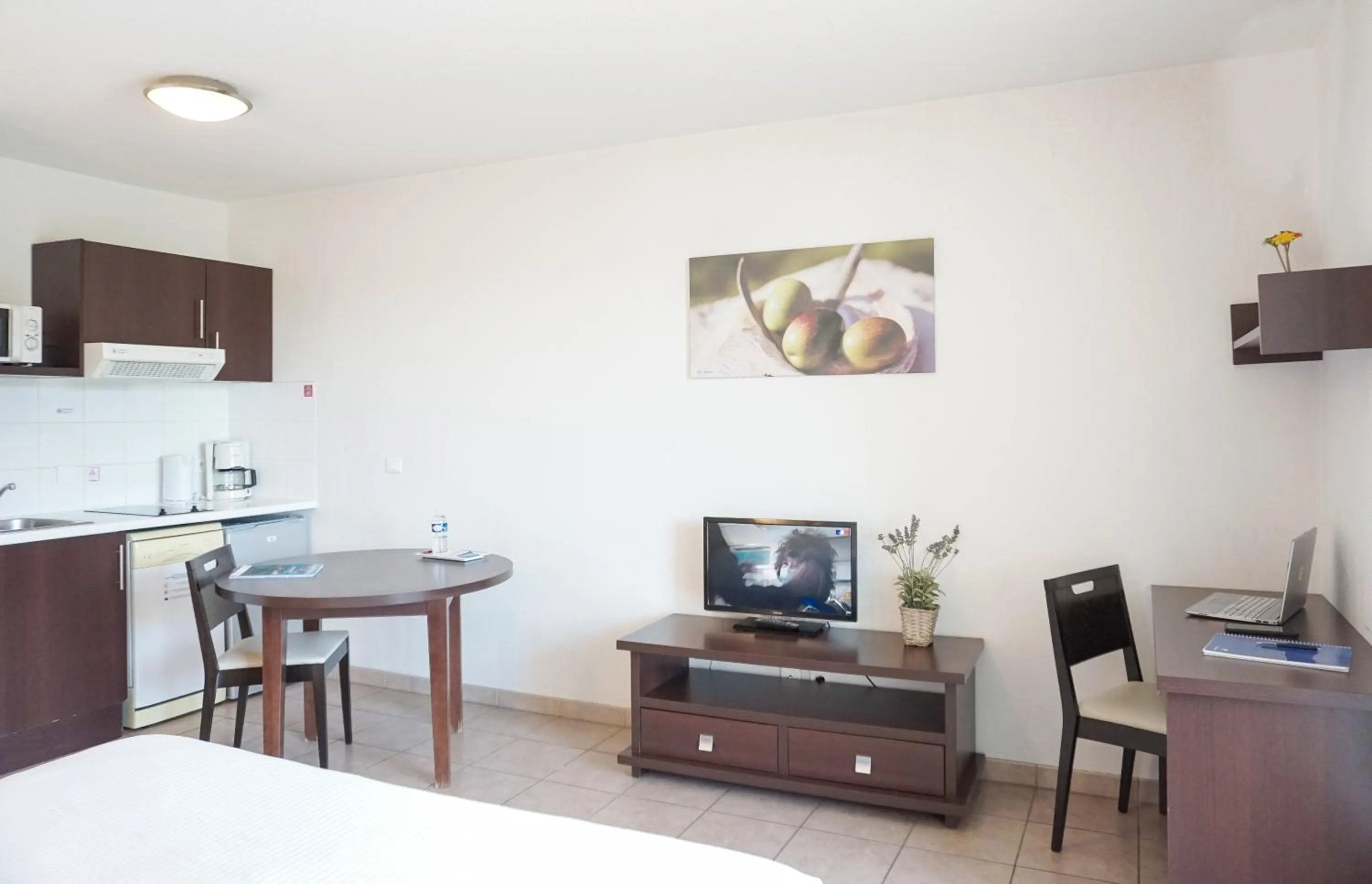 Living room in Comfort Aparthotel Six-Fours