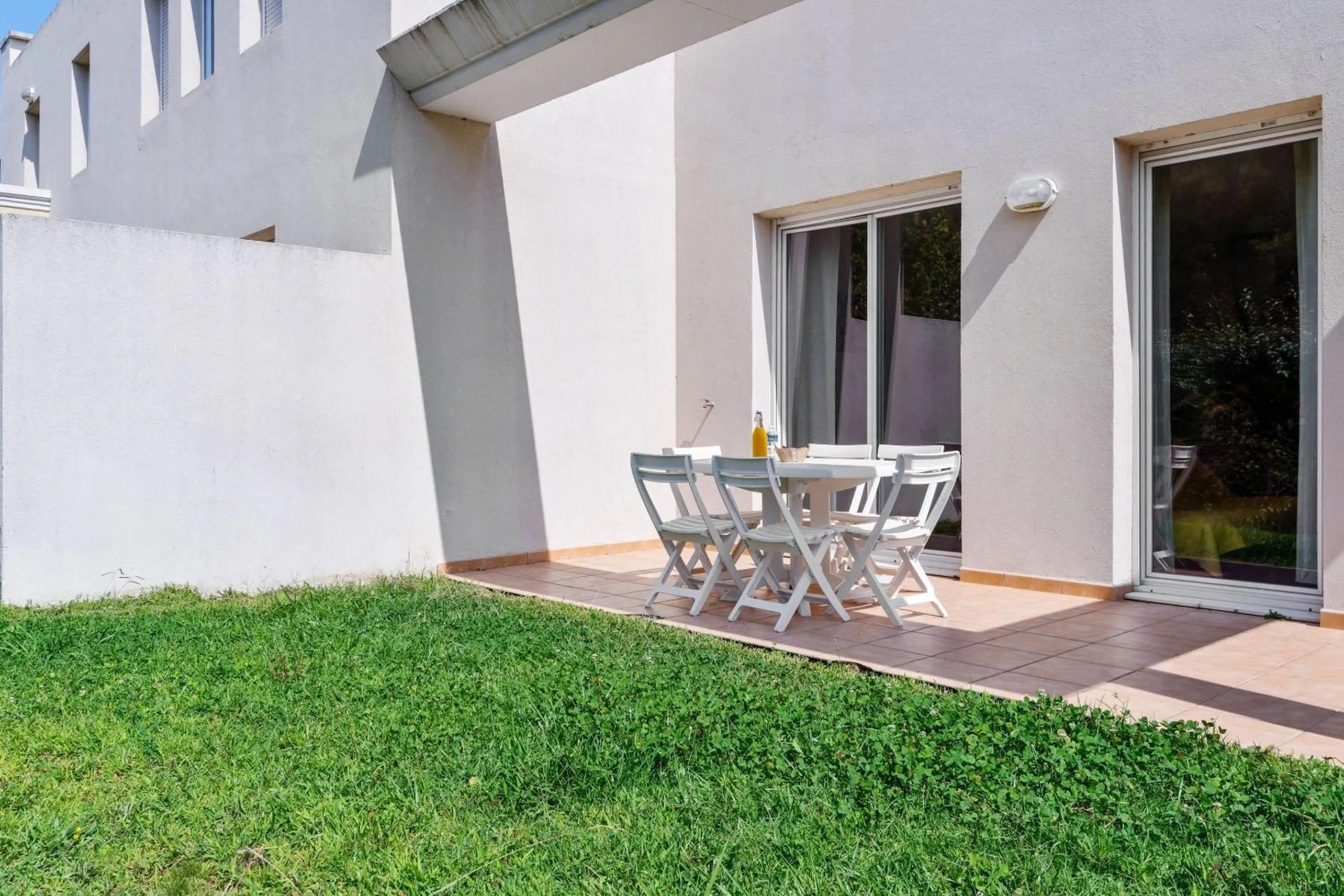 Bedroom in Comfort Aparthotel Six-Fours