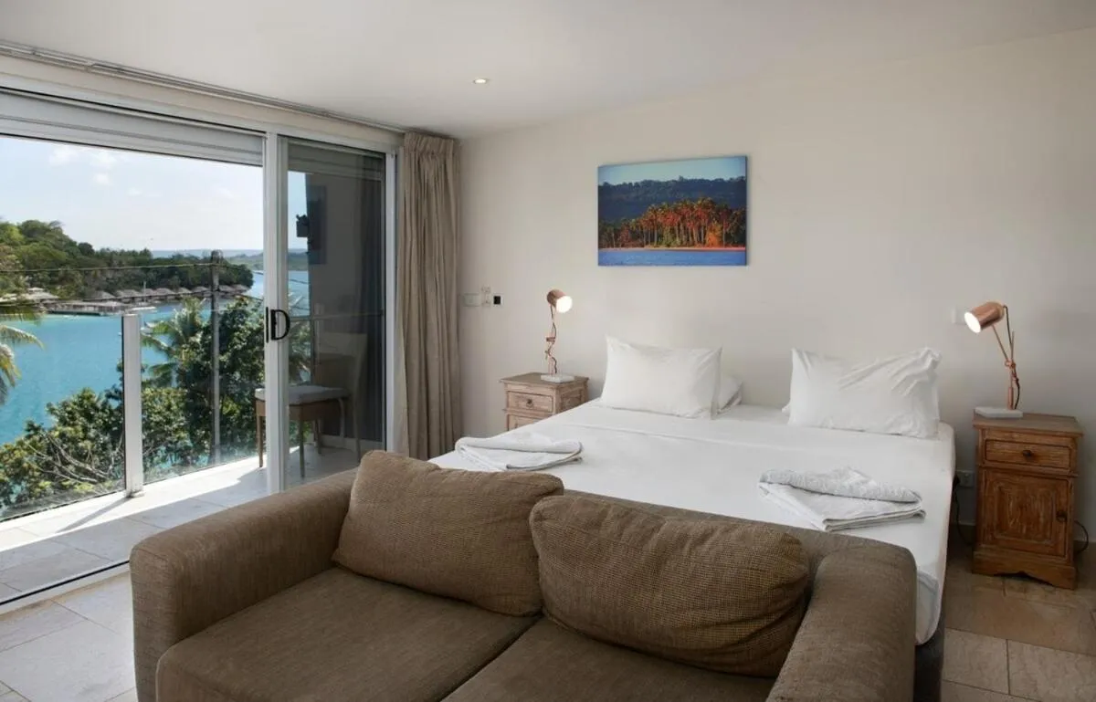 Bed in Mariner Apartments