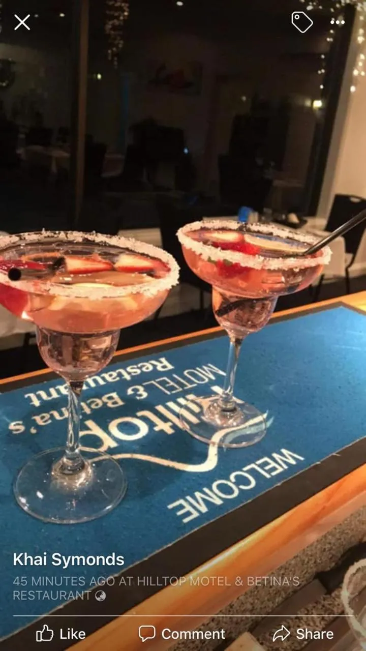 Lounge or bar in Hilltop Motel