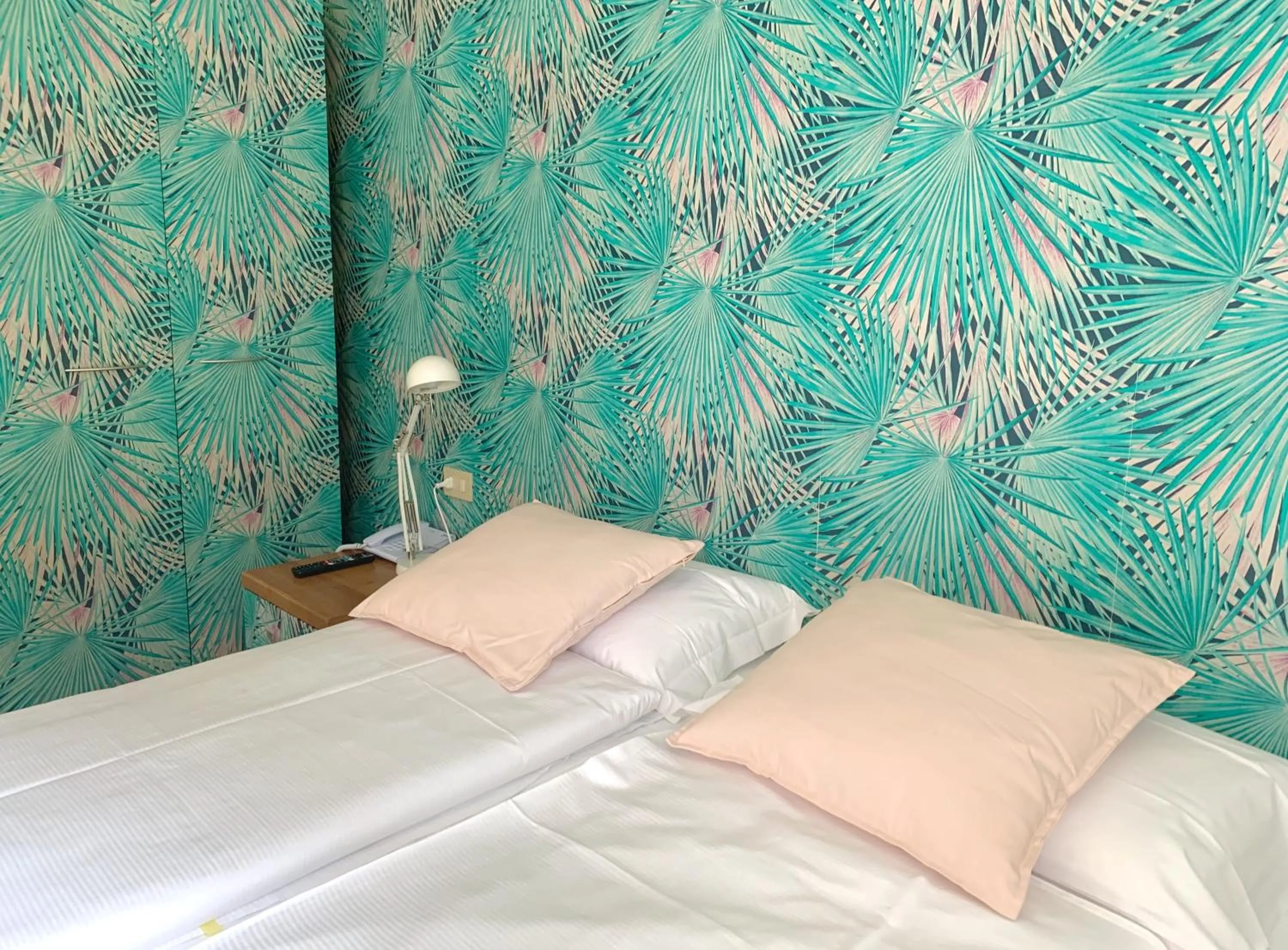 Bedroom, Bed in Ennesima Osteria con Alloggio - Bike Hotel