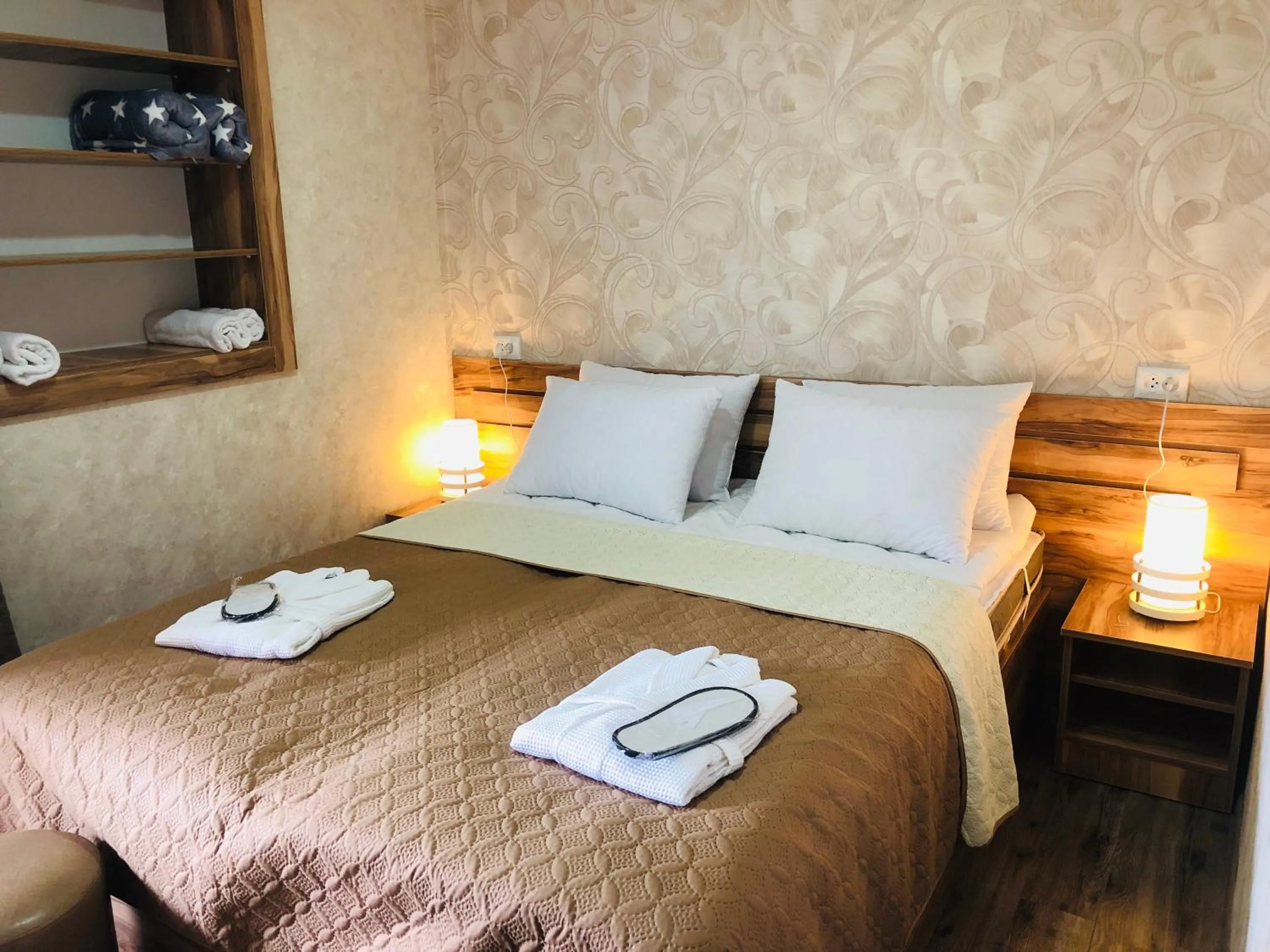 Bedroom, Bed in Paradise Kazbegi