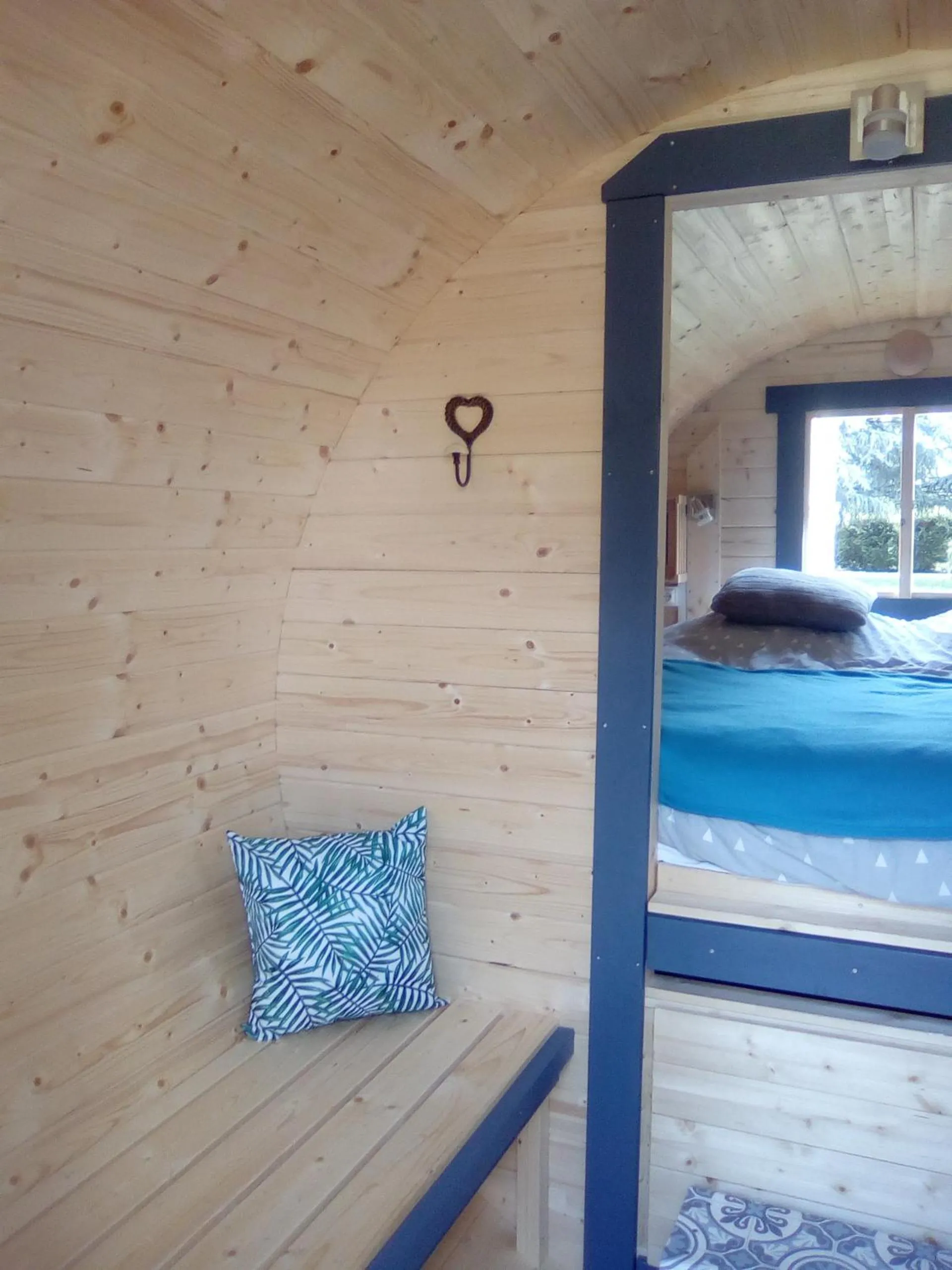 Property building in LES TONNEAUX DE L'EURE LOGEMENT INSOLITE