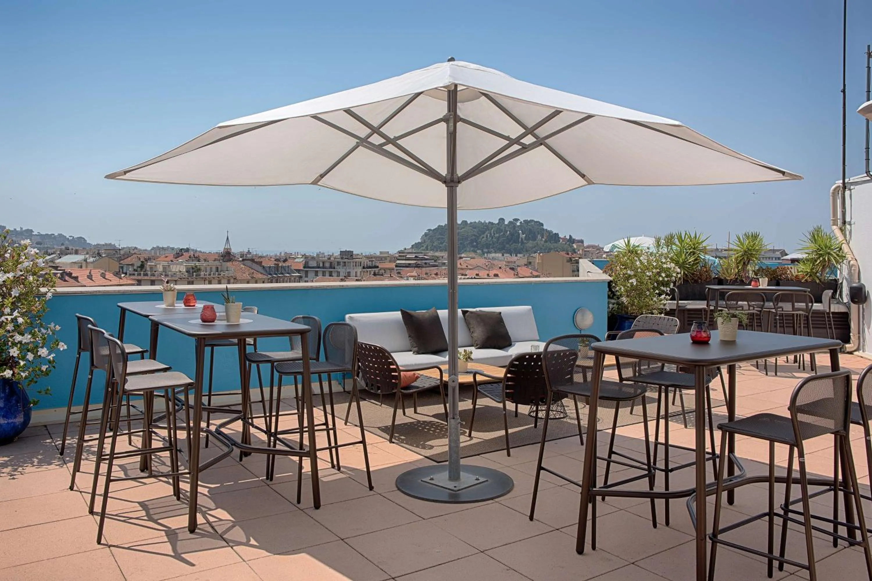 Balcony/Terrace in NH Nice