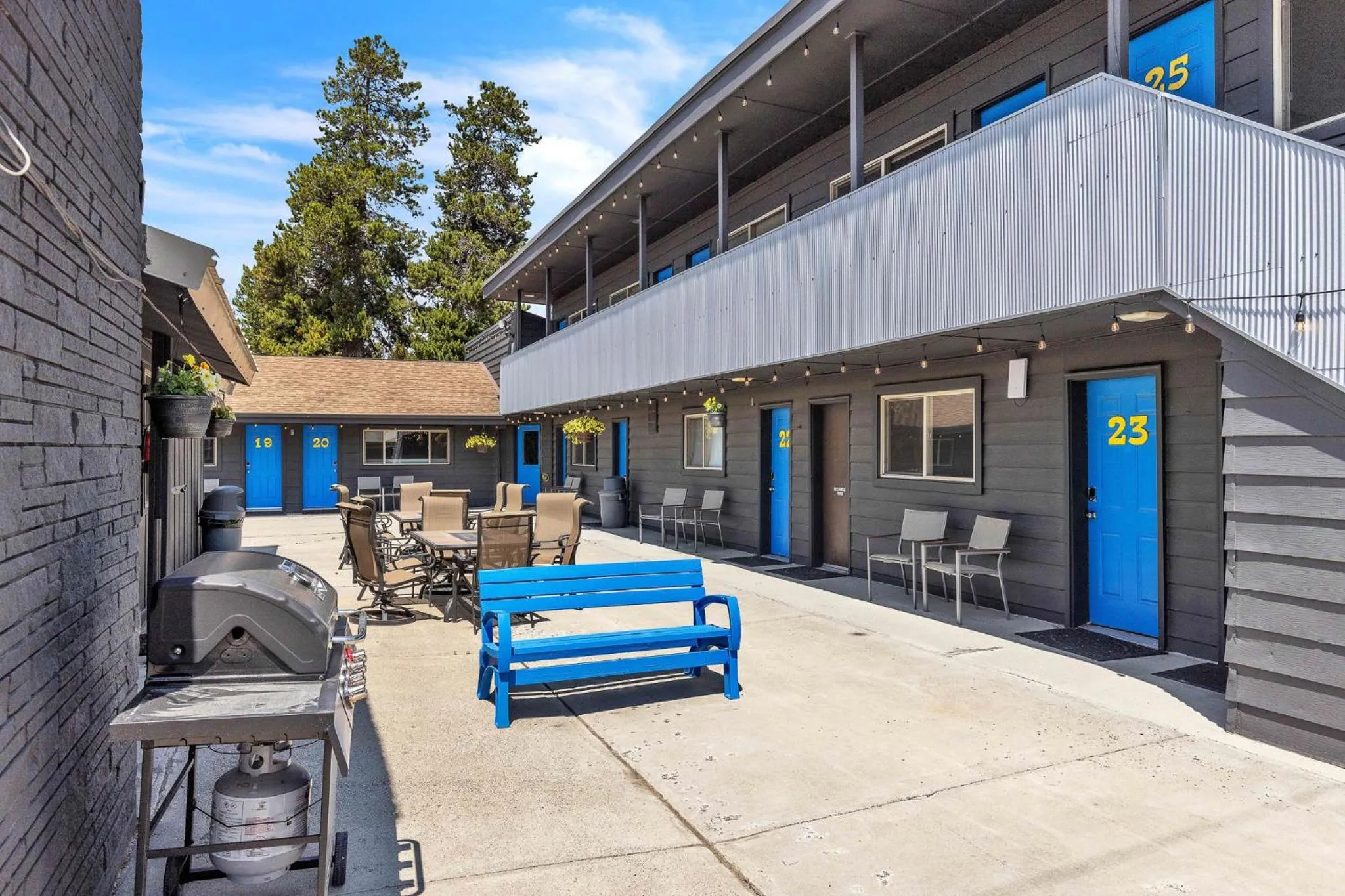 Property building in Lazy Duck Inn