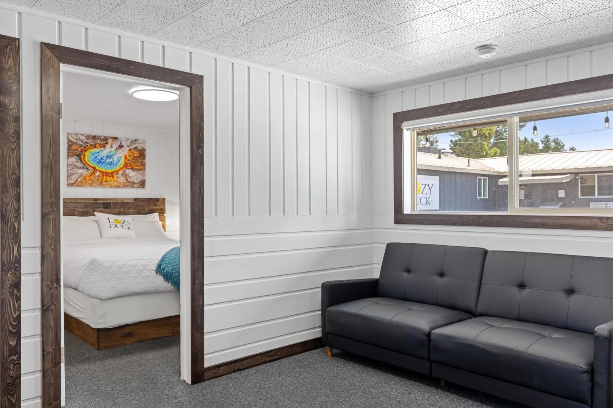 Bed in Lazy Duck Inn