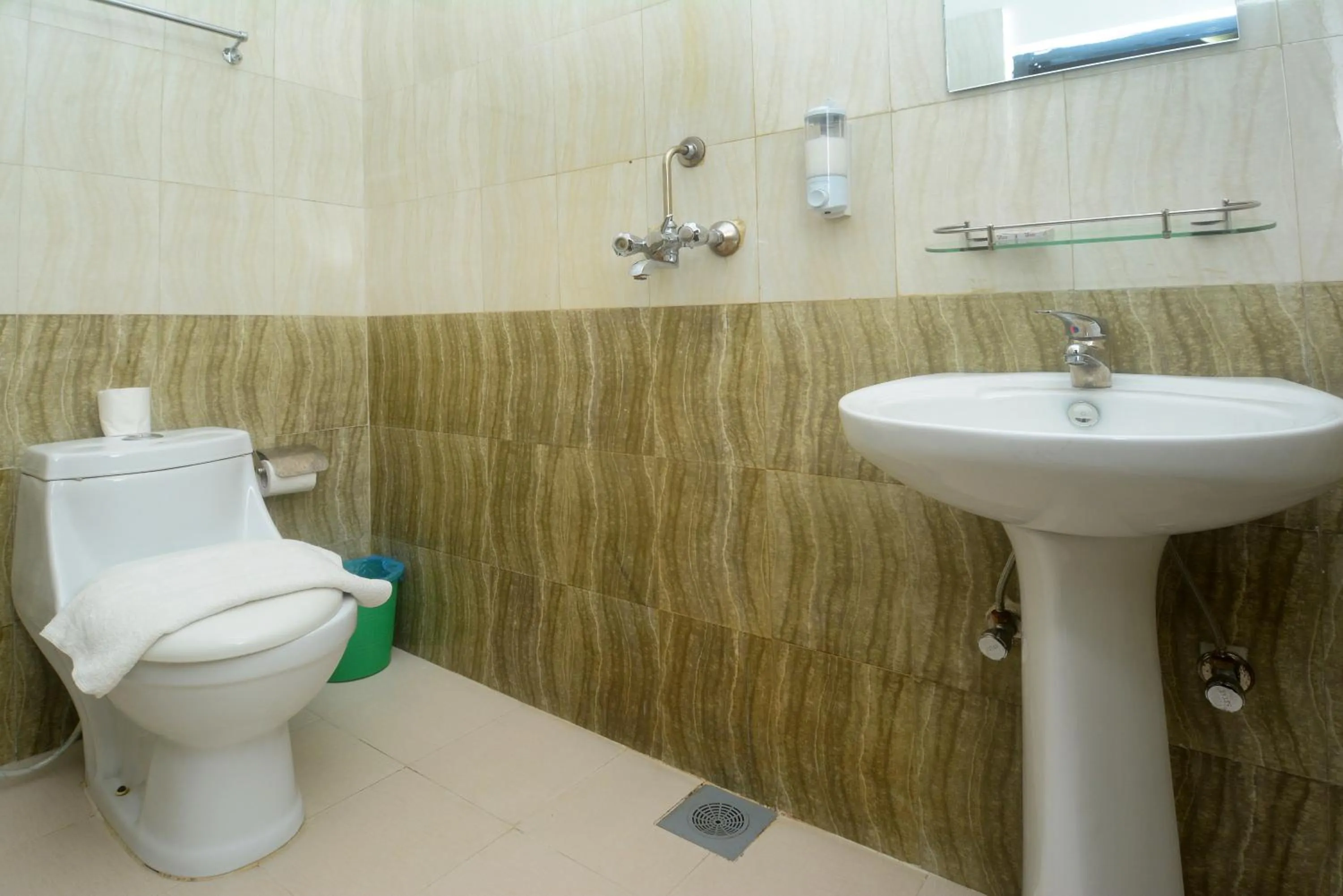 Toilet in Dream Nepal Hotel and Apartment