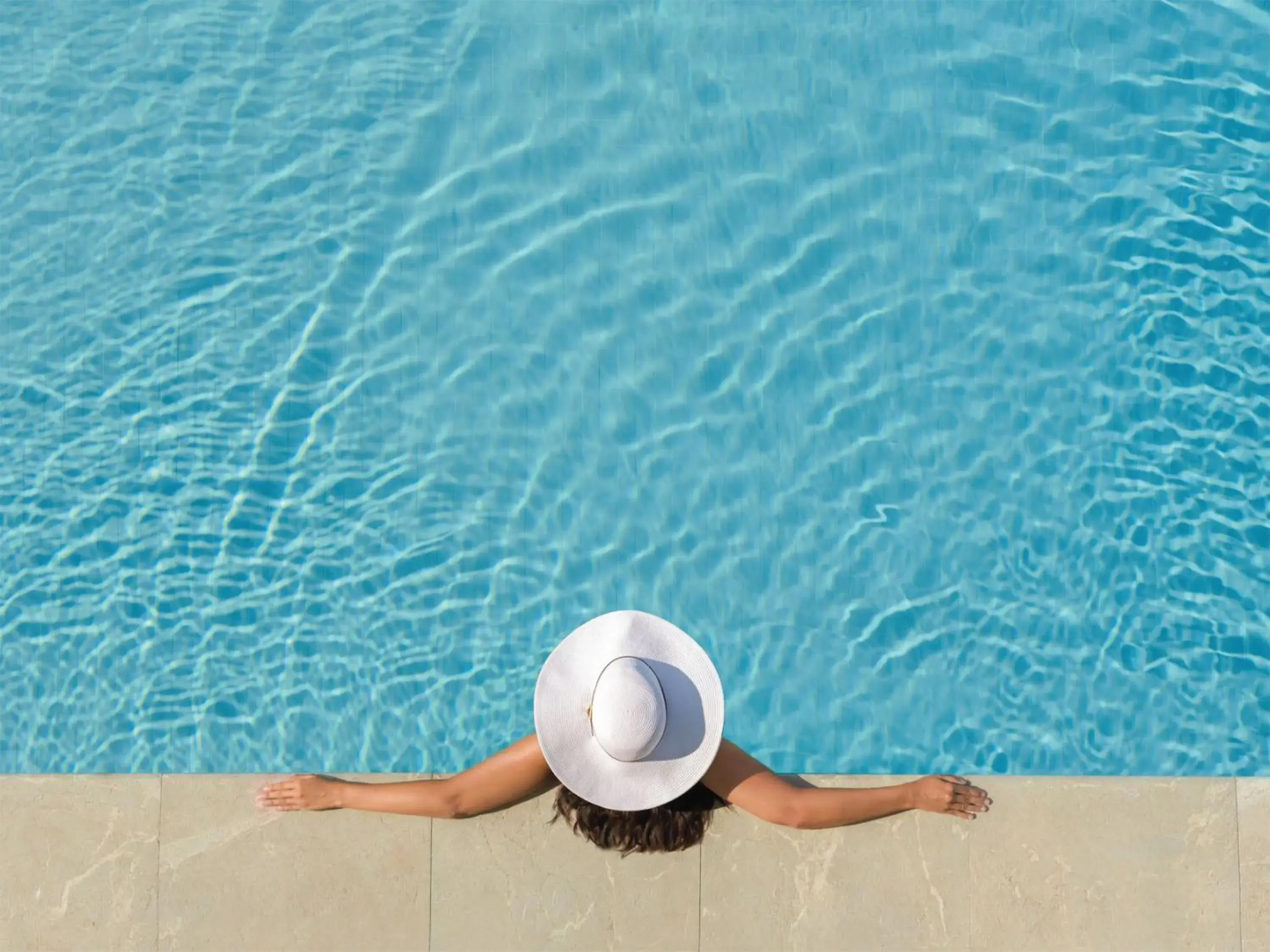 Club Deluxe Suite with direct access to the Executive Lounge in Jumeirah Messilah Beach Kuwait Club Deluxe Suite with direct access to the Executive Lounge in Jumeirah Messilah Beach Kuwait