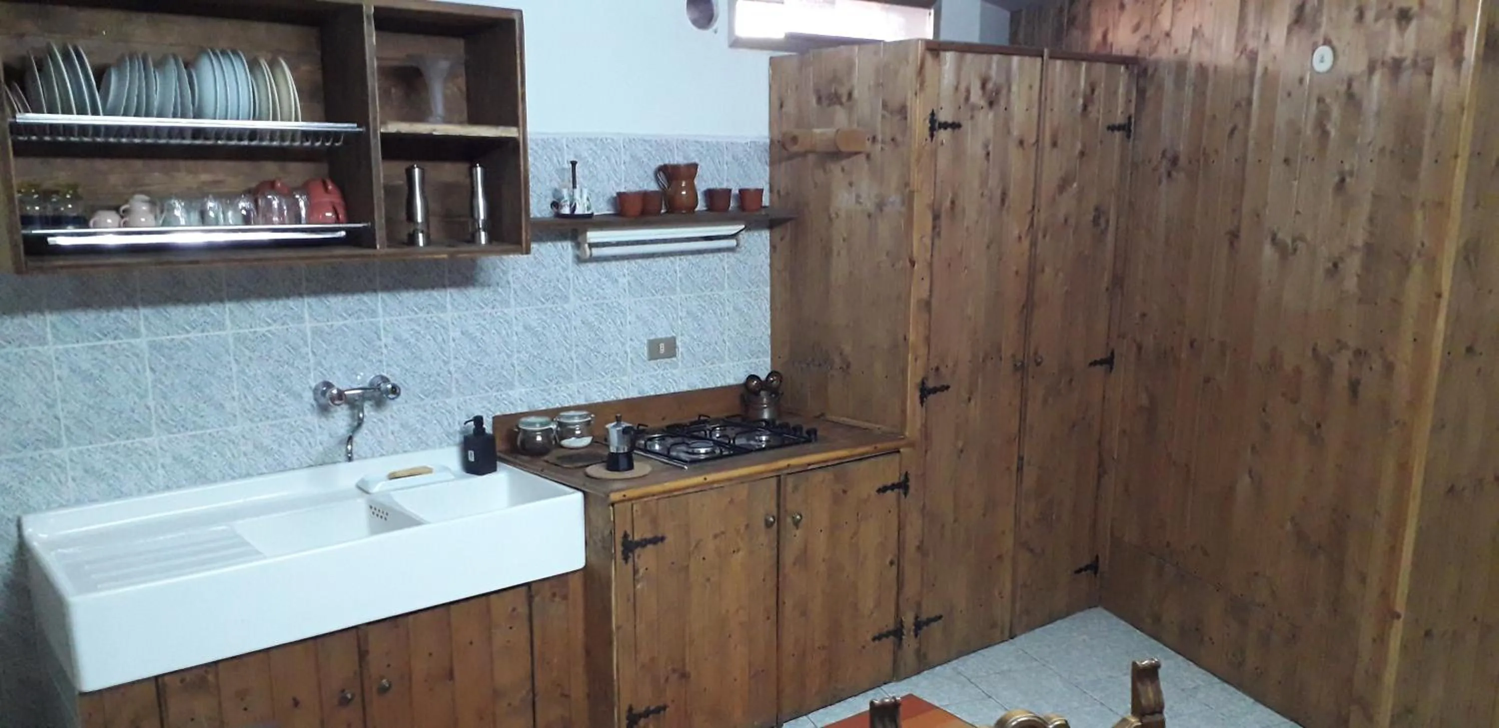 Kitchen or kitchenette in B&B Abruzzo Mare e Monti