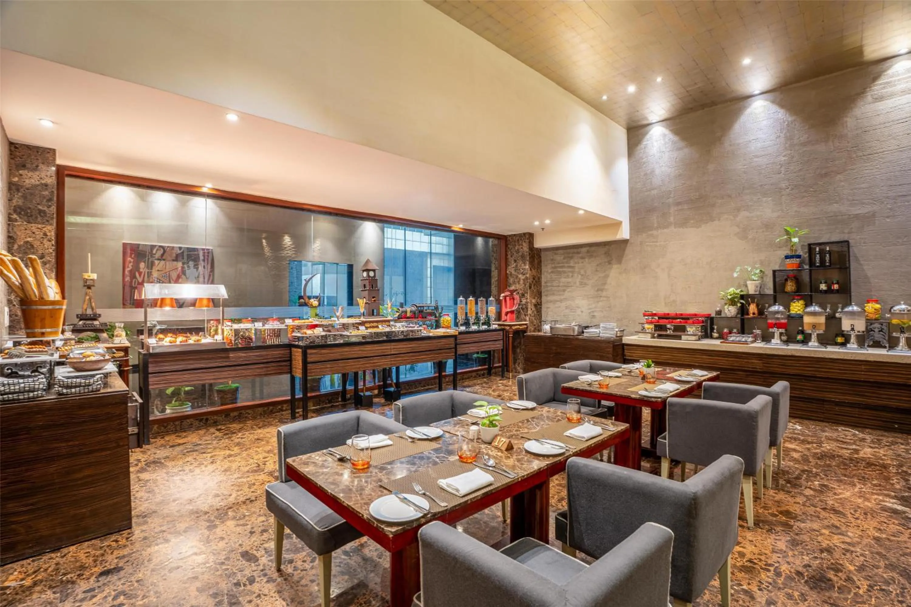 Restaurant/places to eat in Radisson Blu Hotel MBD Ludhiana