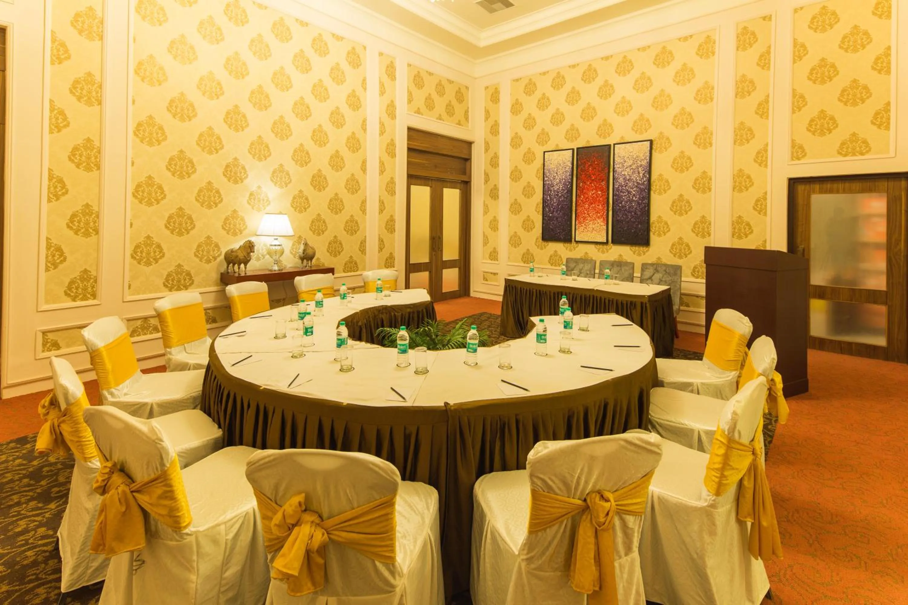 Business facilities in Vesta Bikaner Palace