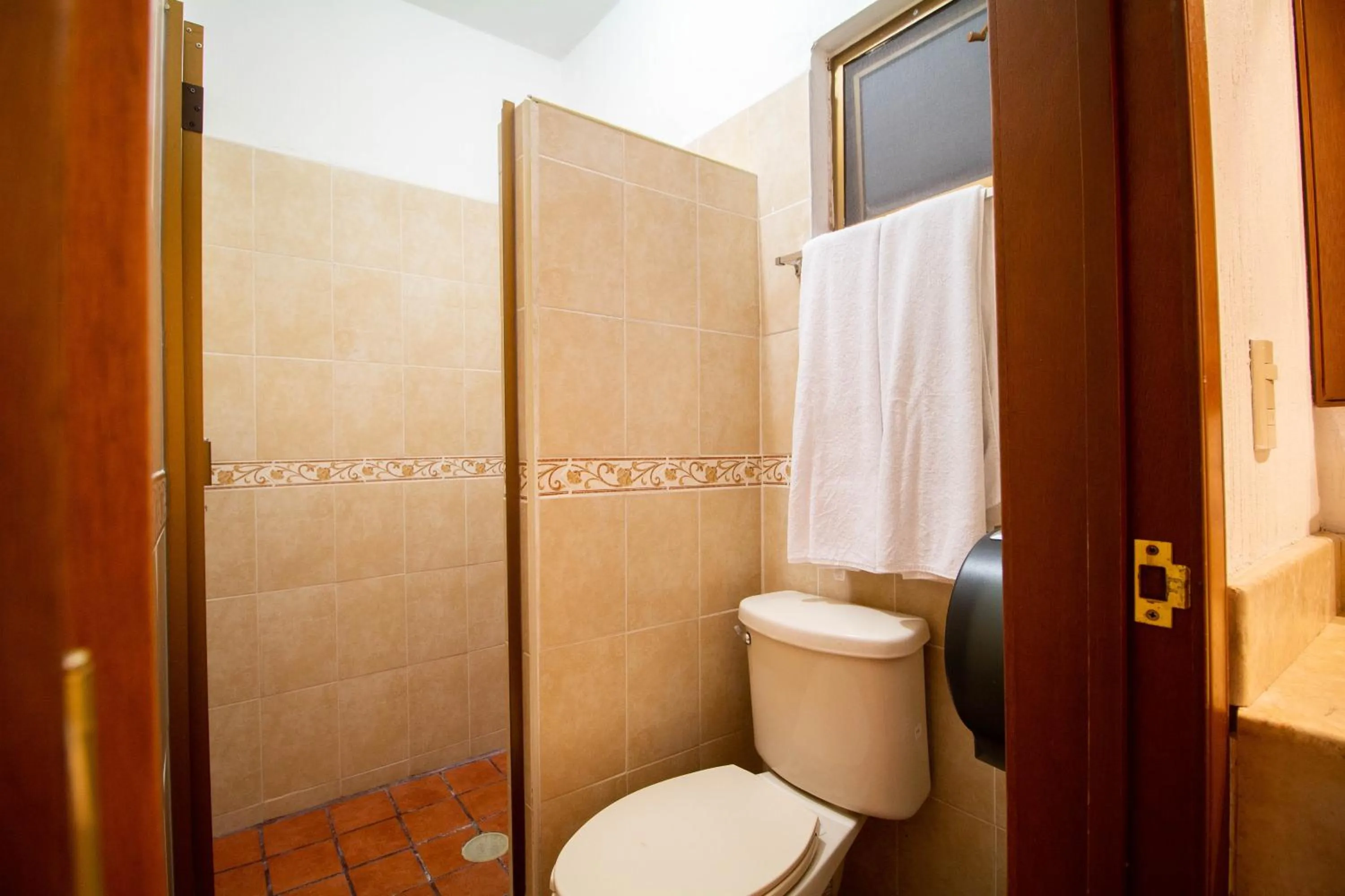 Bathroom in Hotel Degollado