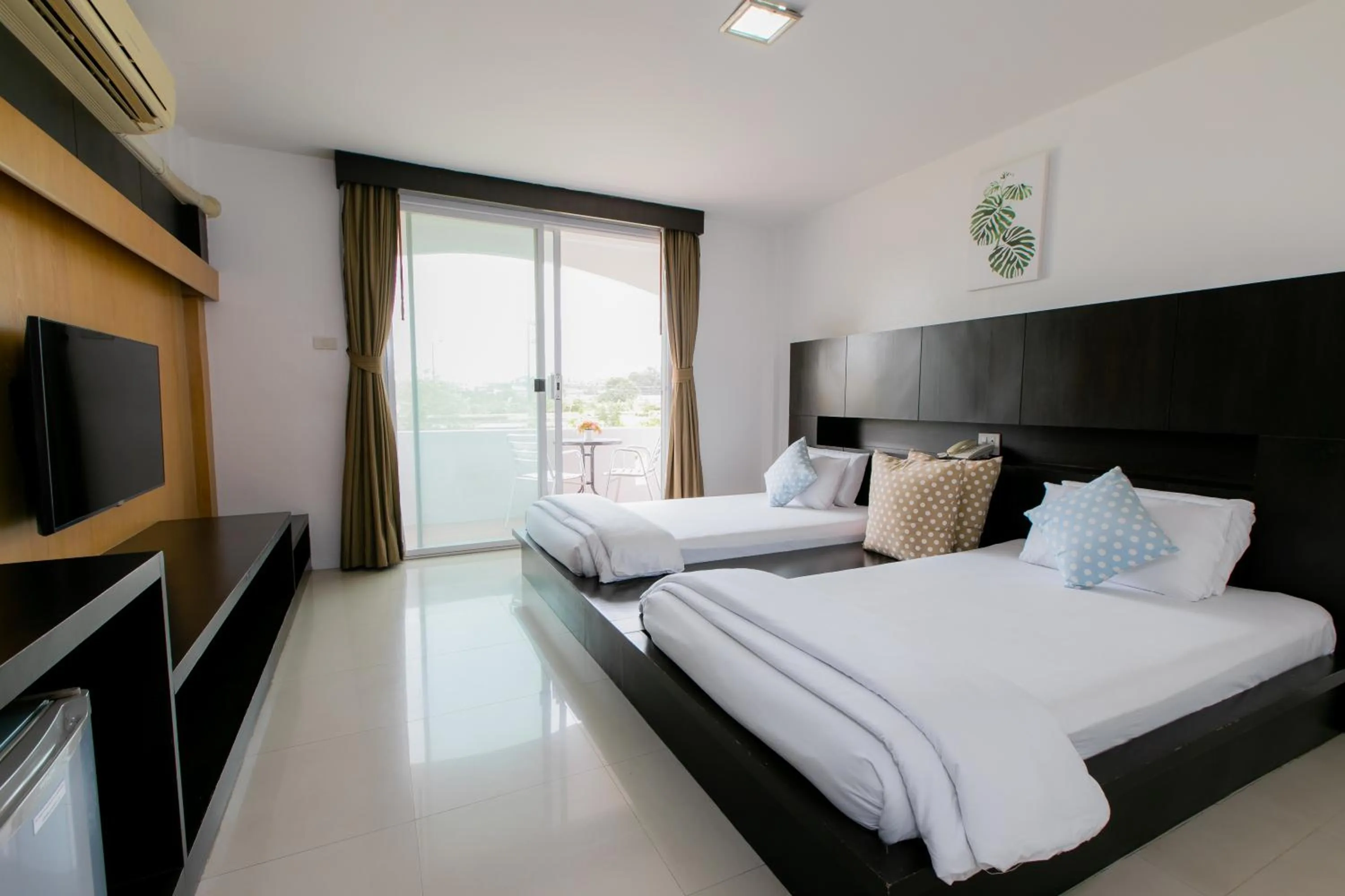 Bedroom, Bed in The Mercy Hotel