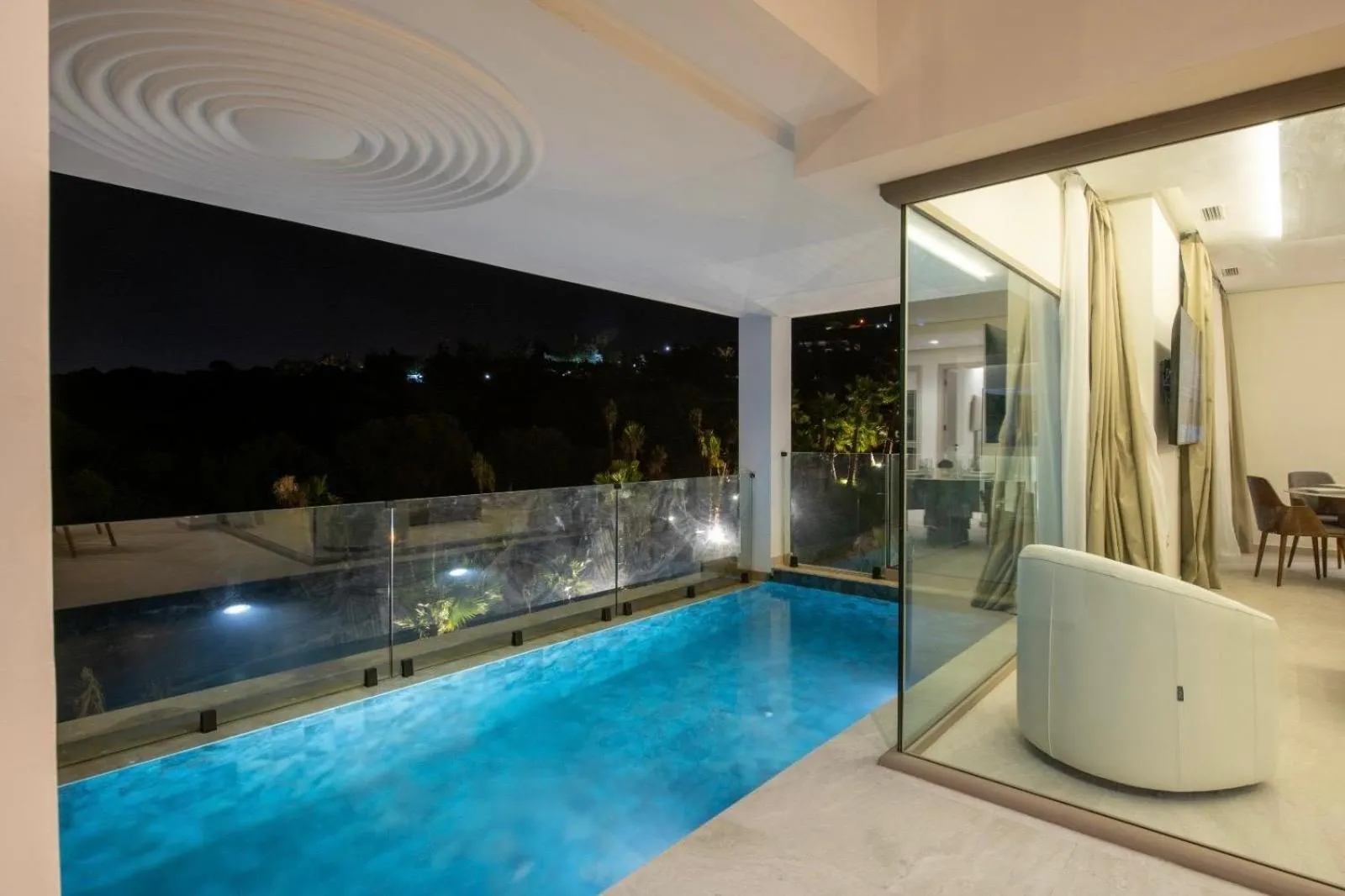 Pool view in Le Tanger Résidence Hôtelière