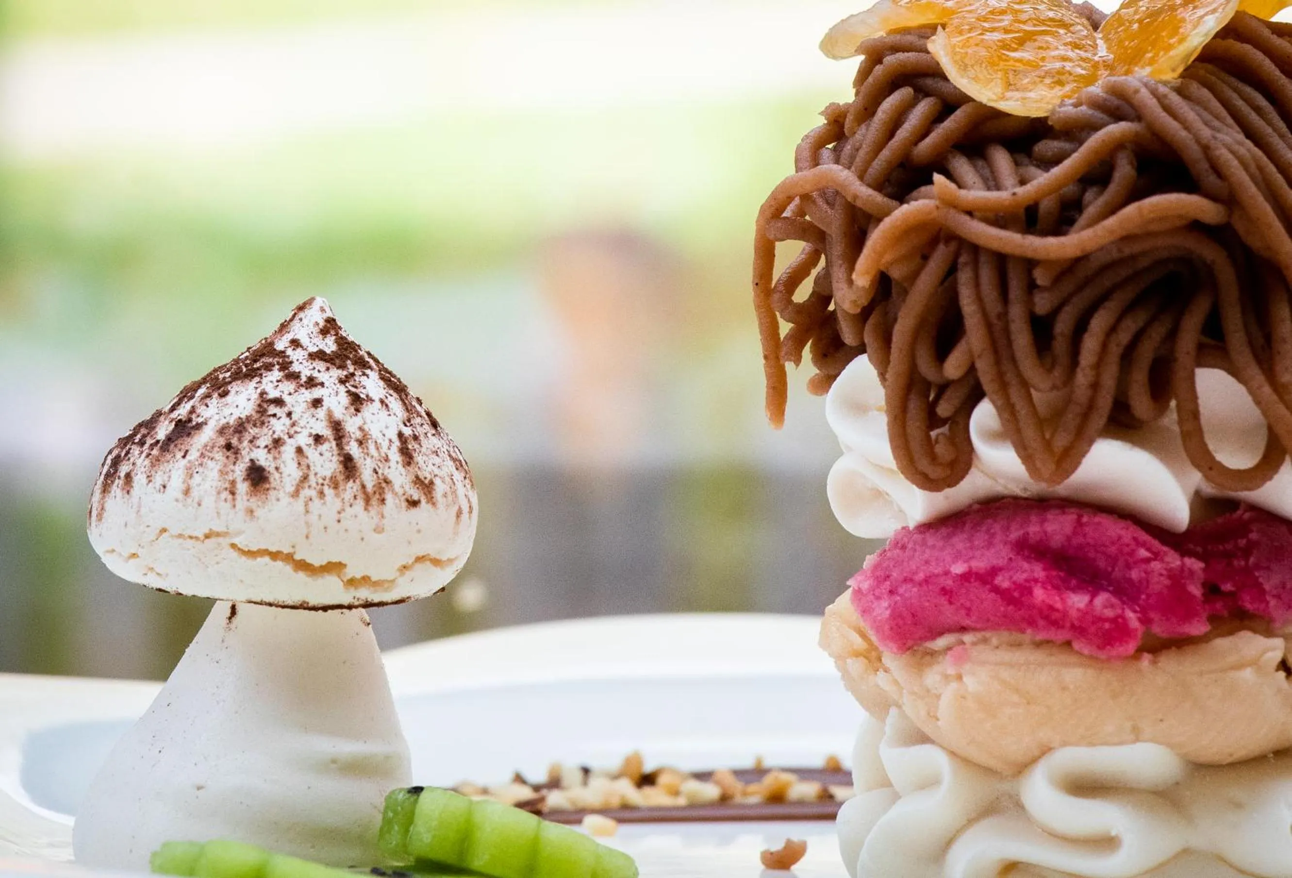 Meals in Logis Hôtel Restaurant De La Poste et SPA de Montagne