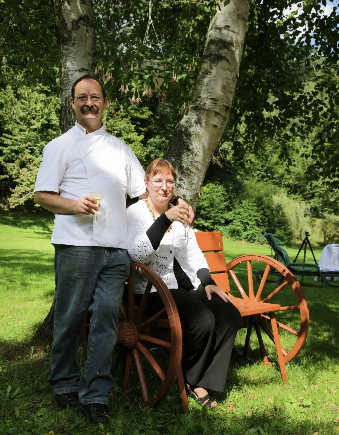 Staff in Logis Hôtel Restaurant De La Poste et SPA de Montagne