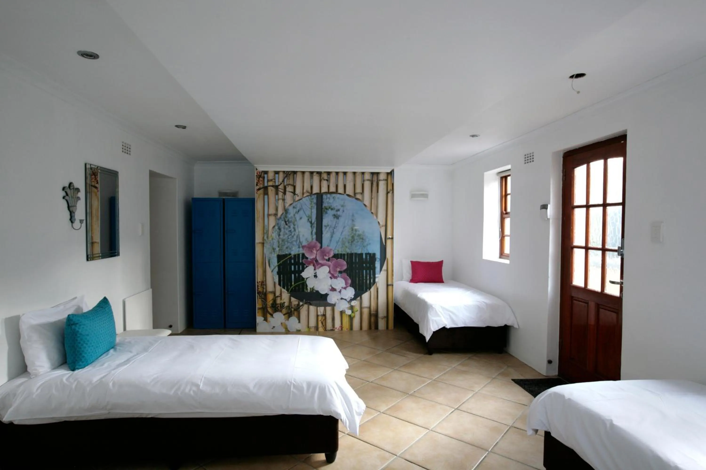 Photo of the whole room in Atlantic Point Backpackers