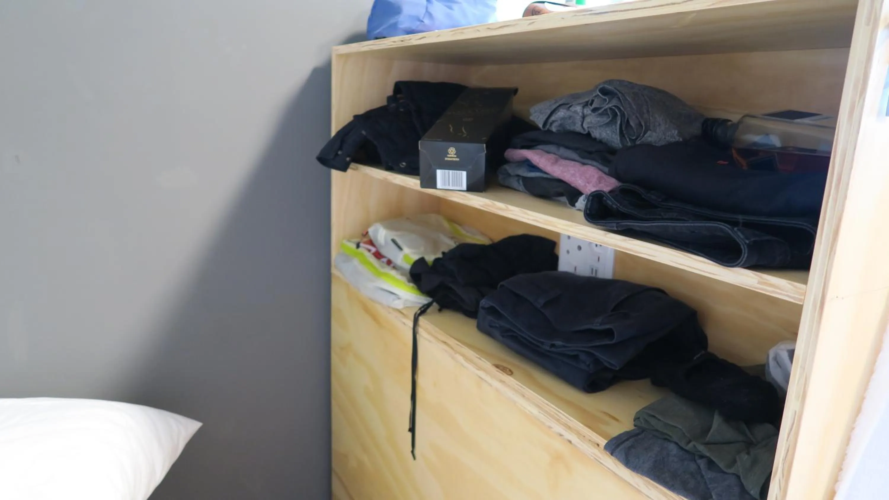 Decorative detail in Atlantic Point Backpackers