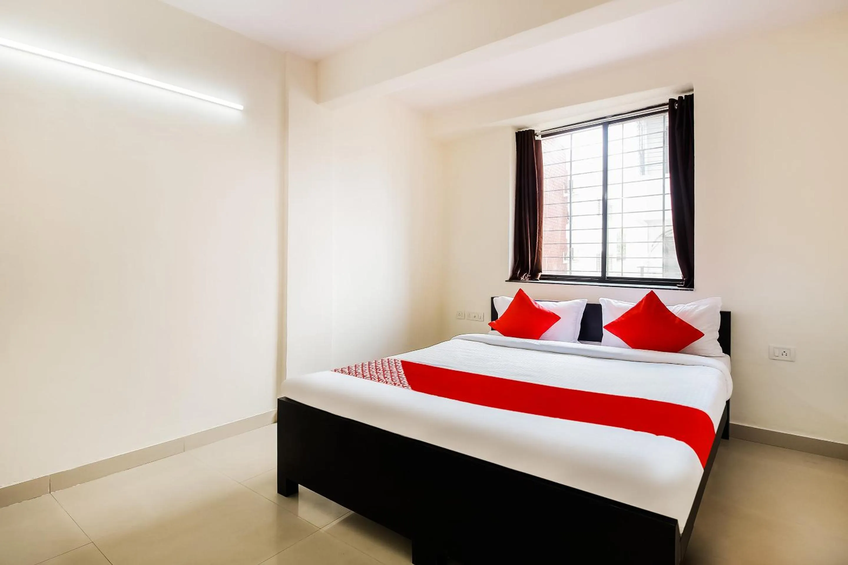 Bedroom, Bed in Hotel O Galaxy Near INOX