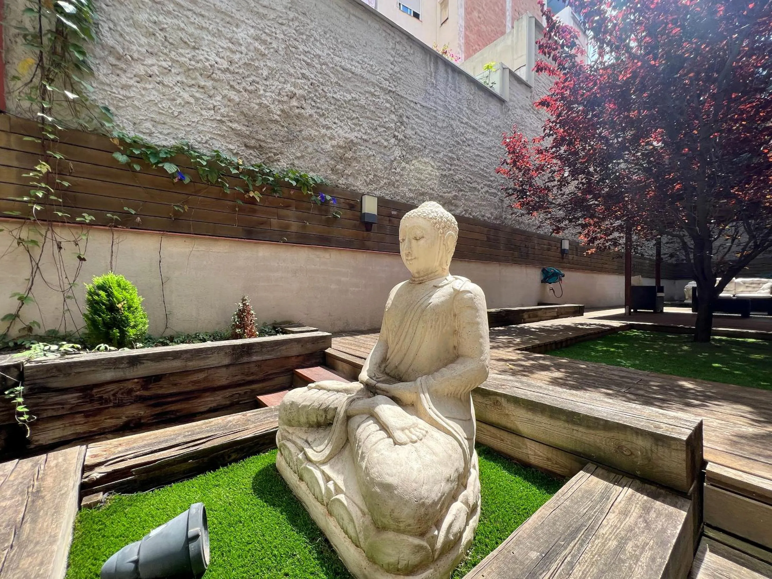 Garden in Home to Home Barcelona