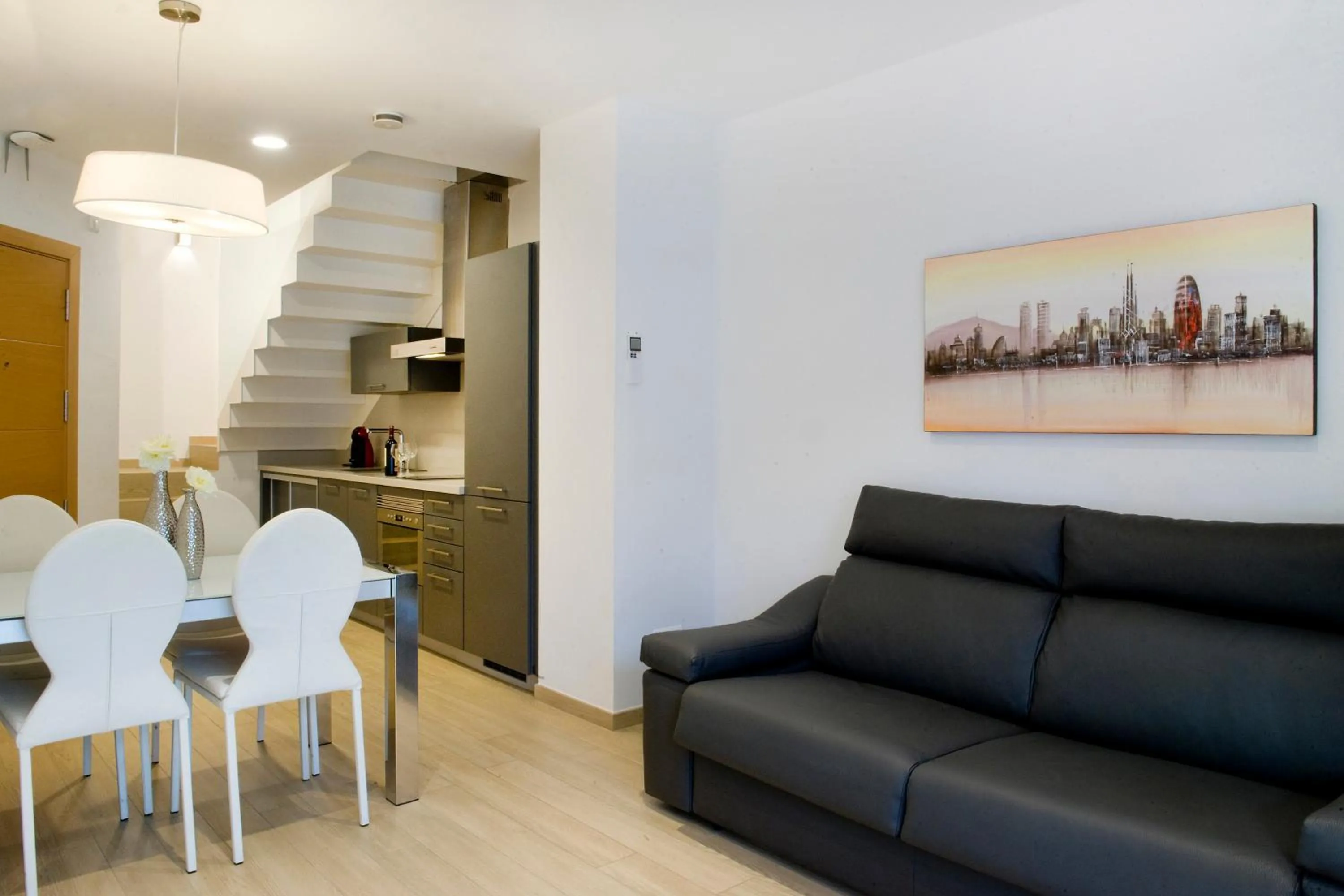 Kitchen or kitchenette in Home to Home Barcelona