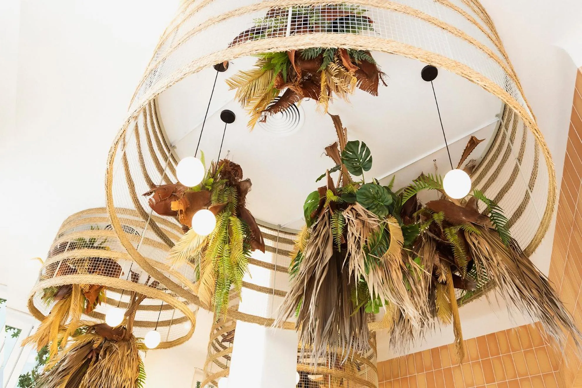 Restaurant/places to eat in Alzocaire Hostal Boutique